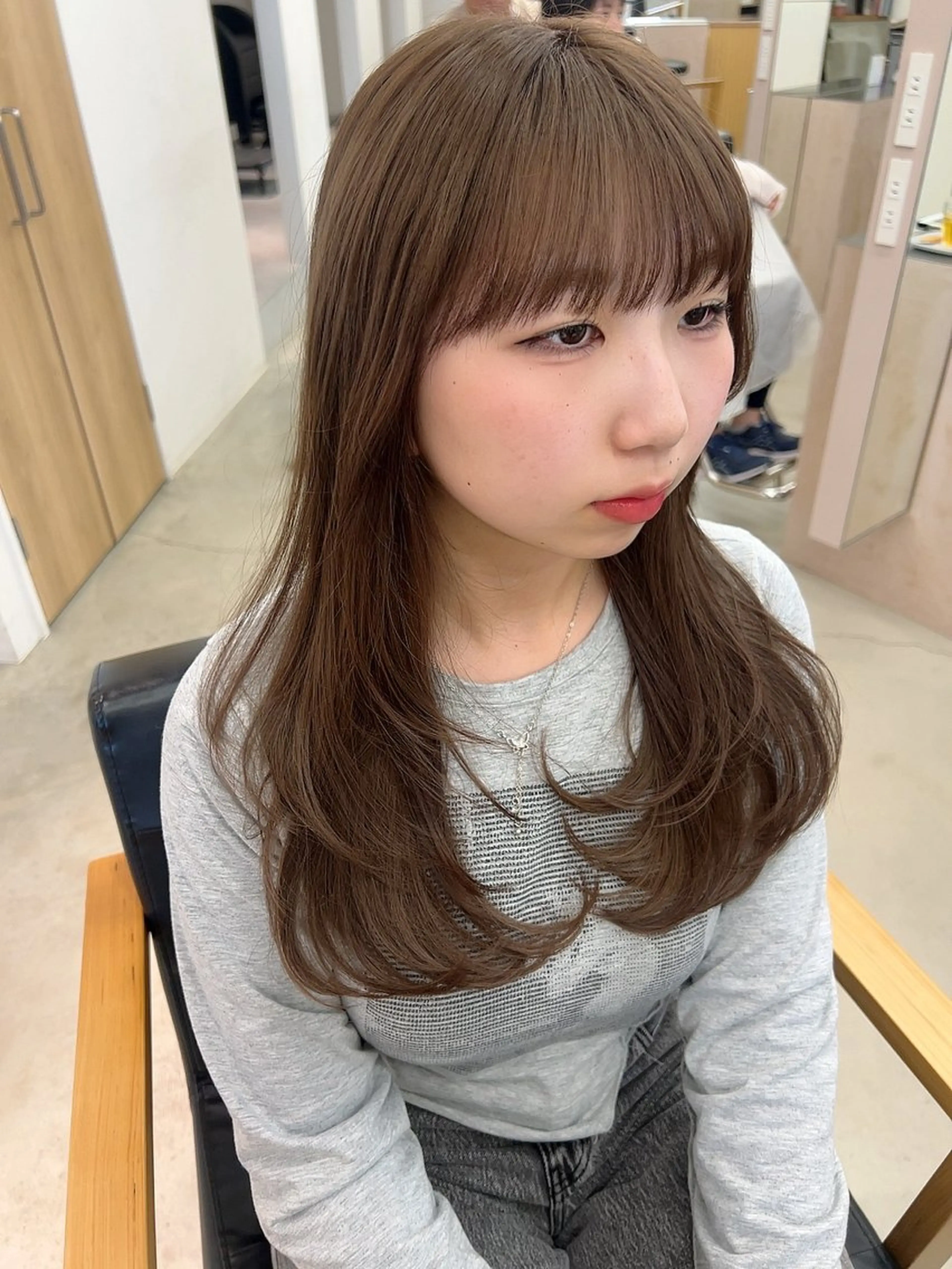 ロング レイヤーカット カット ヘアカラー トリートメント vince. moekoのヘアスタイル