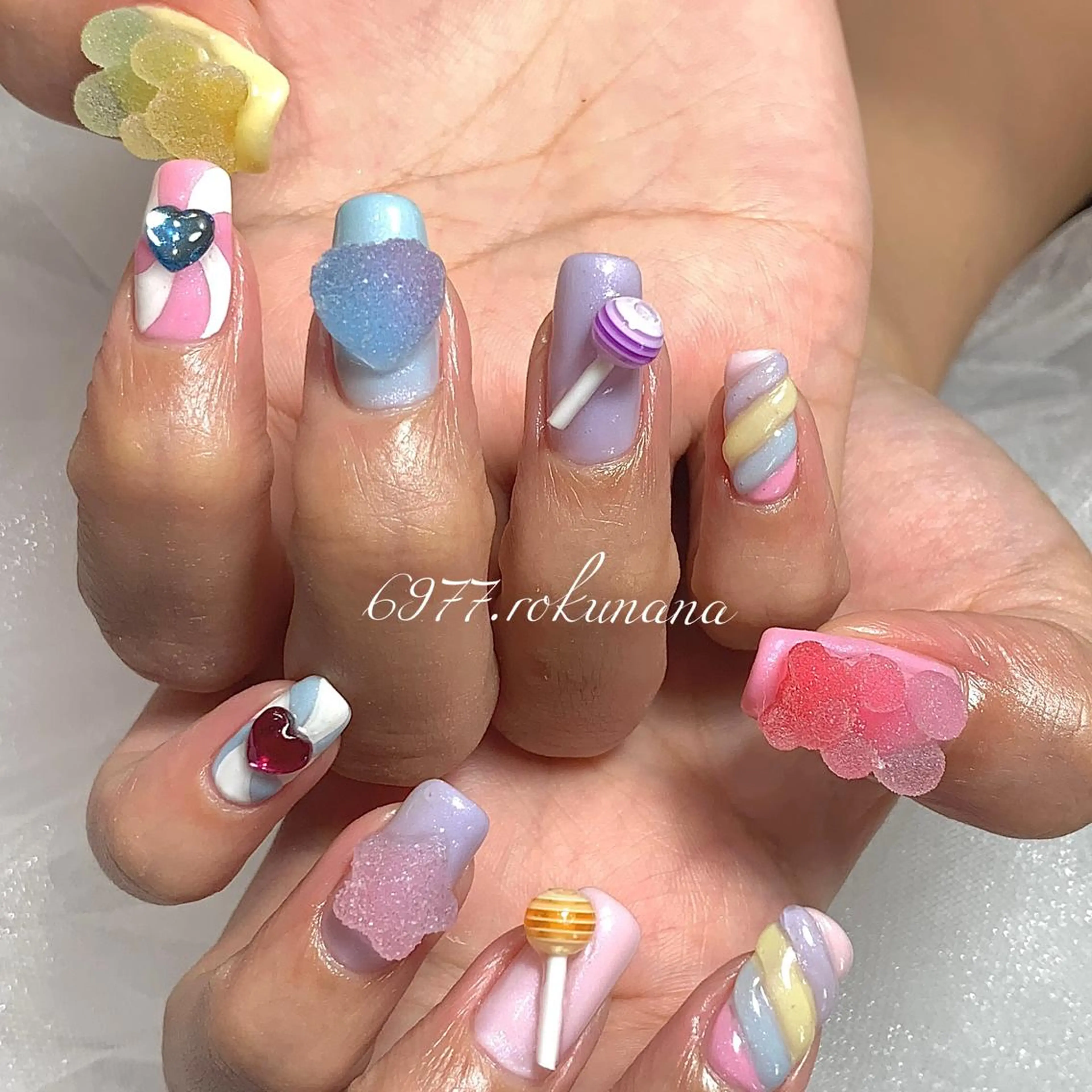 ネイル 持ち込み ハンドネイル rokunana 佐野のネイルデザイン