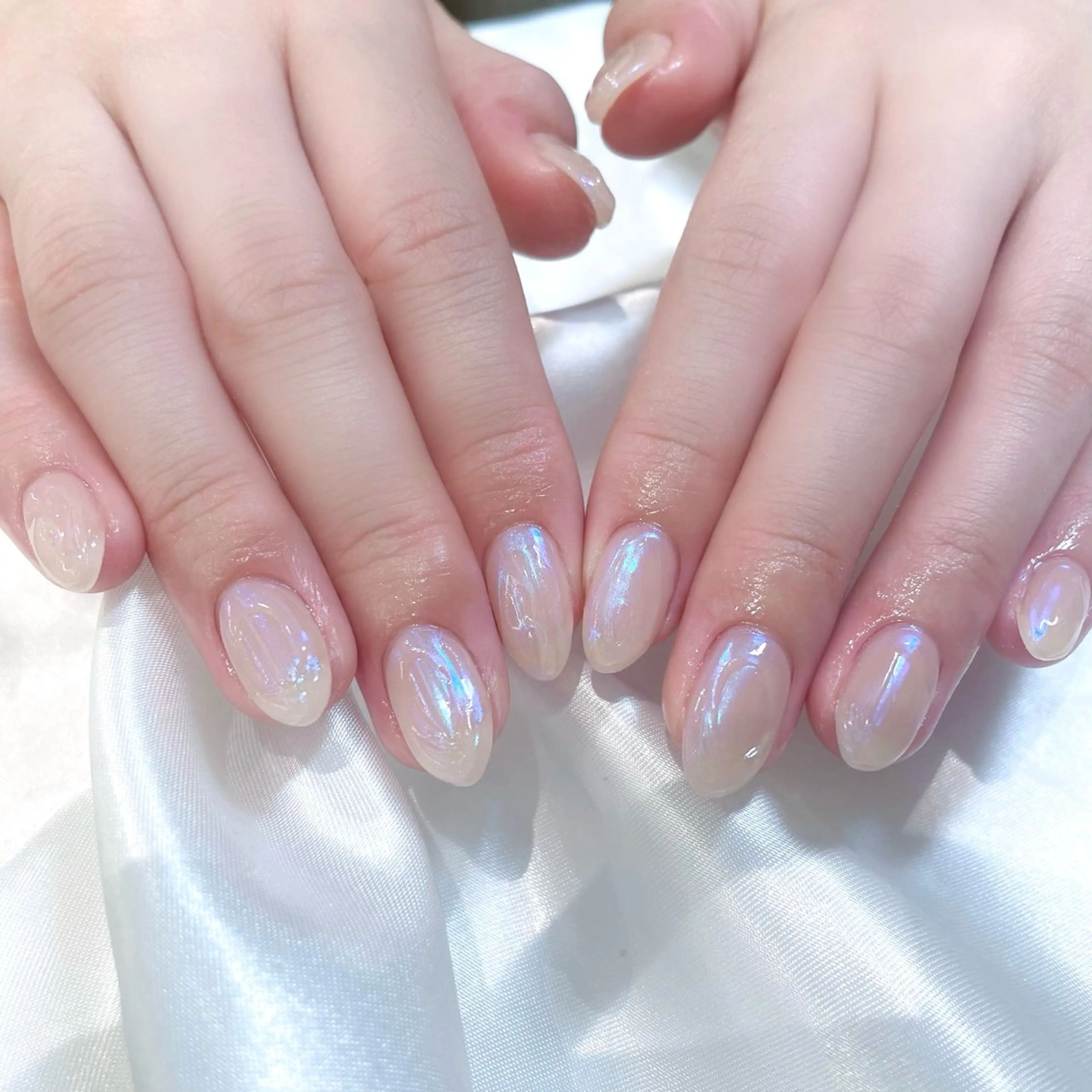 ネイル オーロラネイル ブルー 氷ネイル・うるうるネイル ニュアンスネイル ハンドネイル Tsuki🌙/渋谷 /パラジェルのネイルデザイン