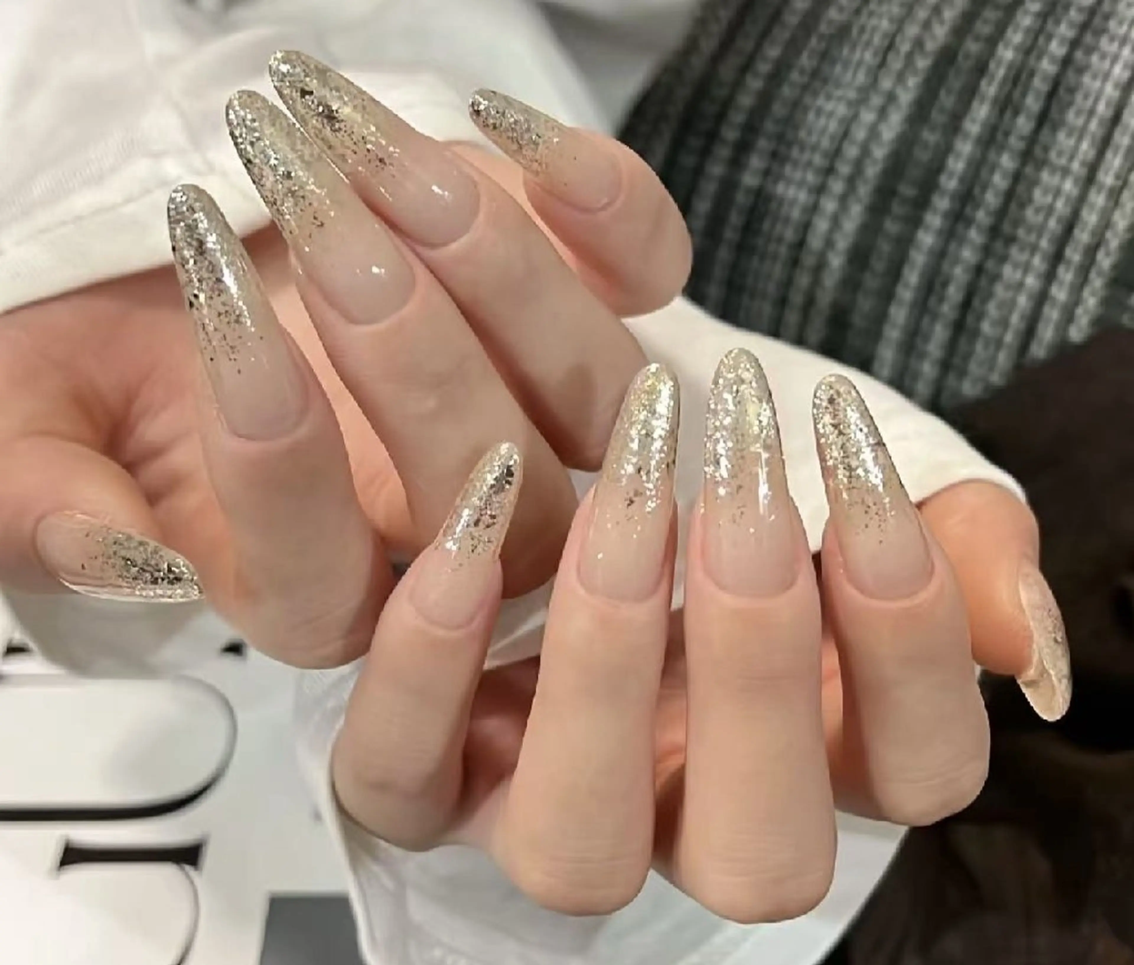 💅  チープ長さだし⭐️ラメグラデーションの写真