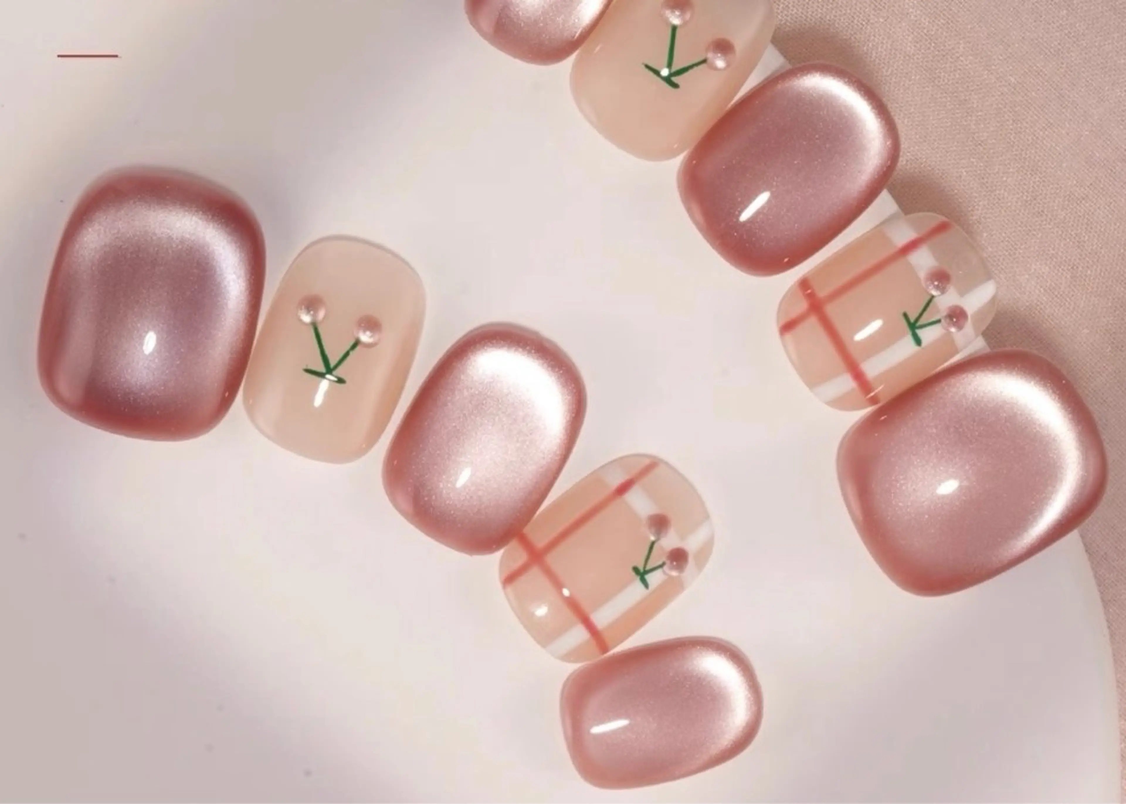 ネイル コウ ヨウのネイルデザイン