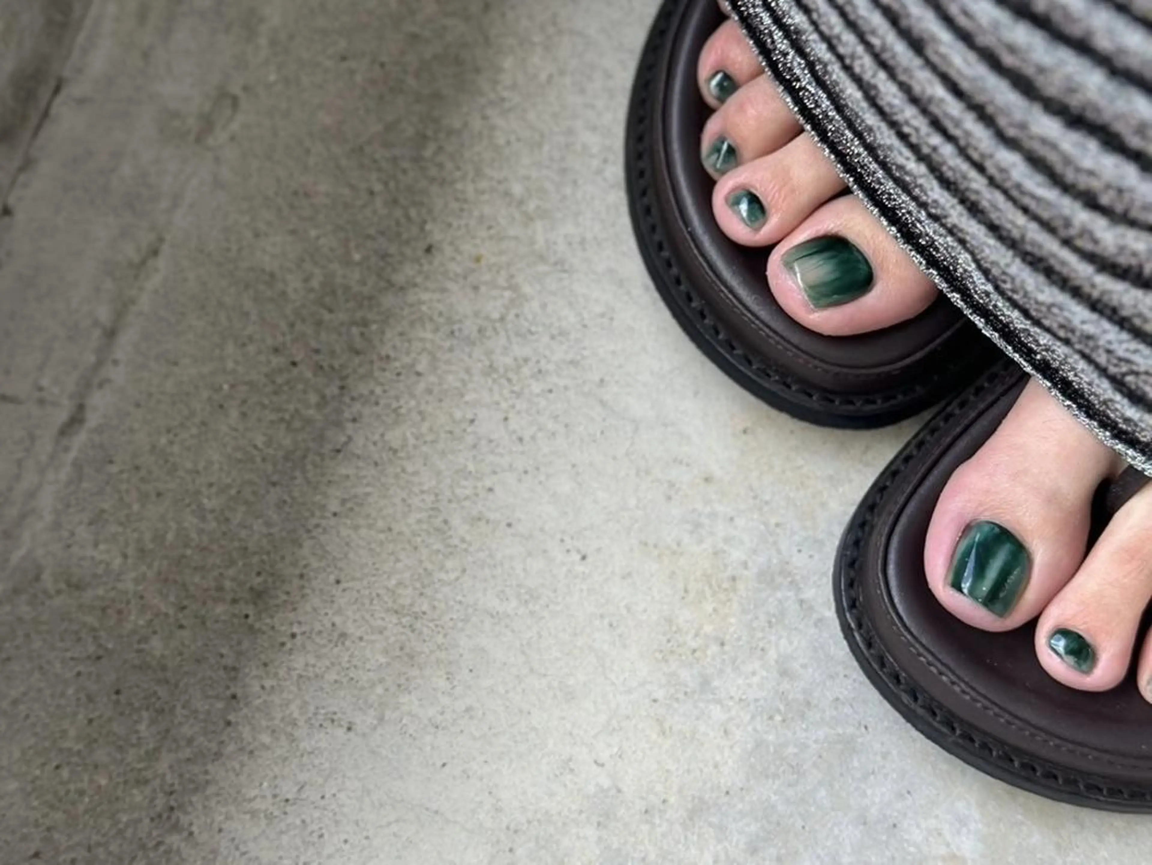 ネイル earth 粕谷美璃のネイルデザイン