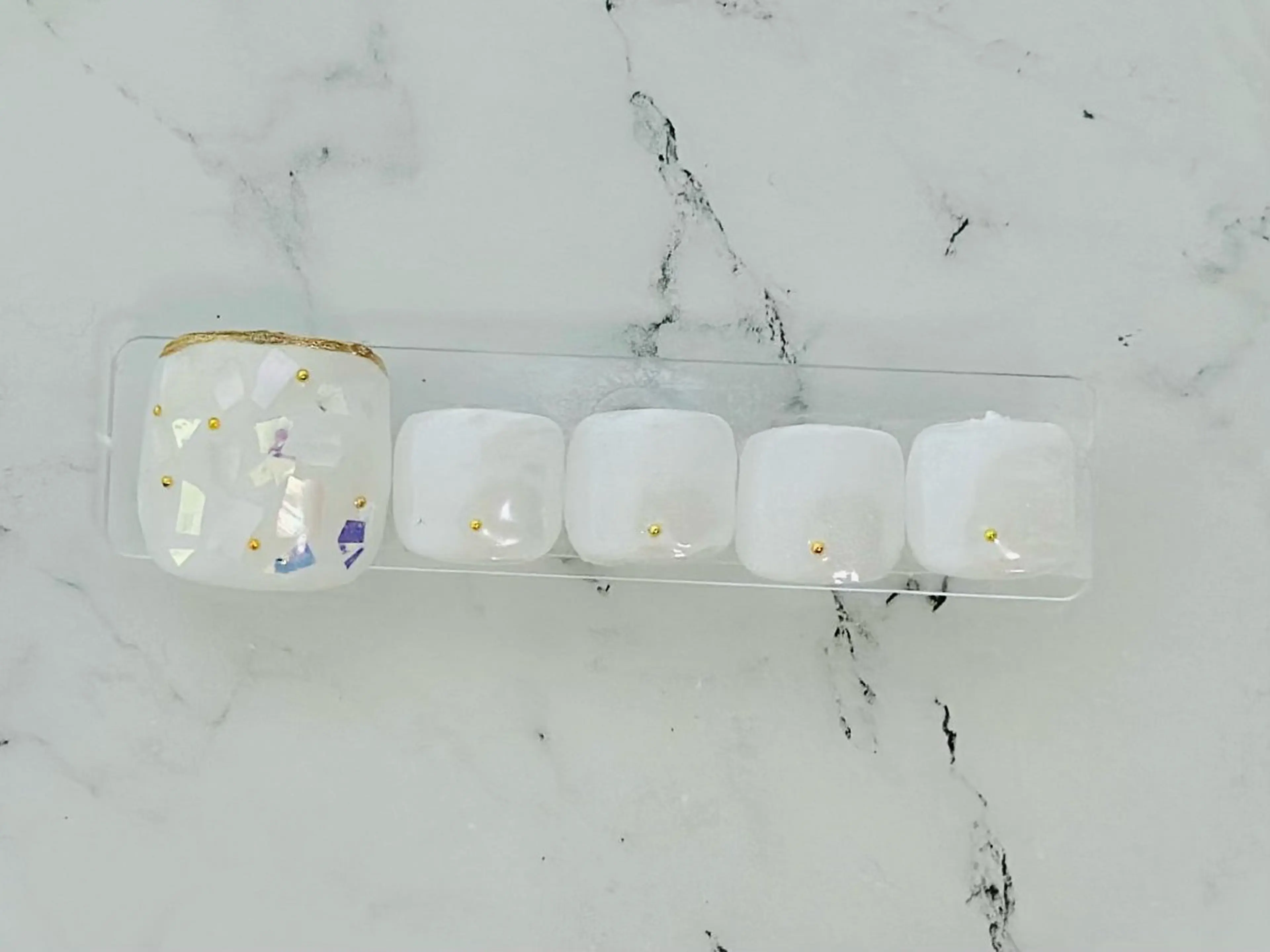 ネイル フットネイル nailsalon oluoluのネイルデザイン