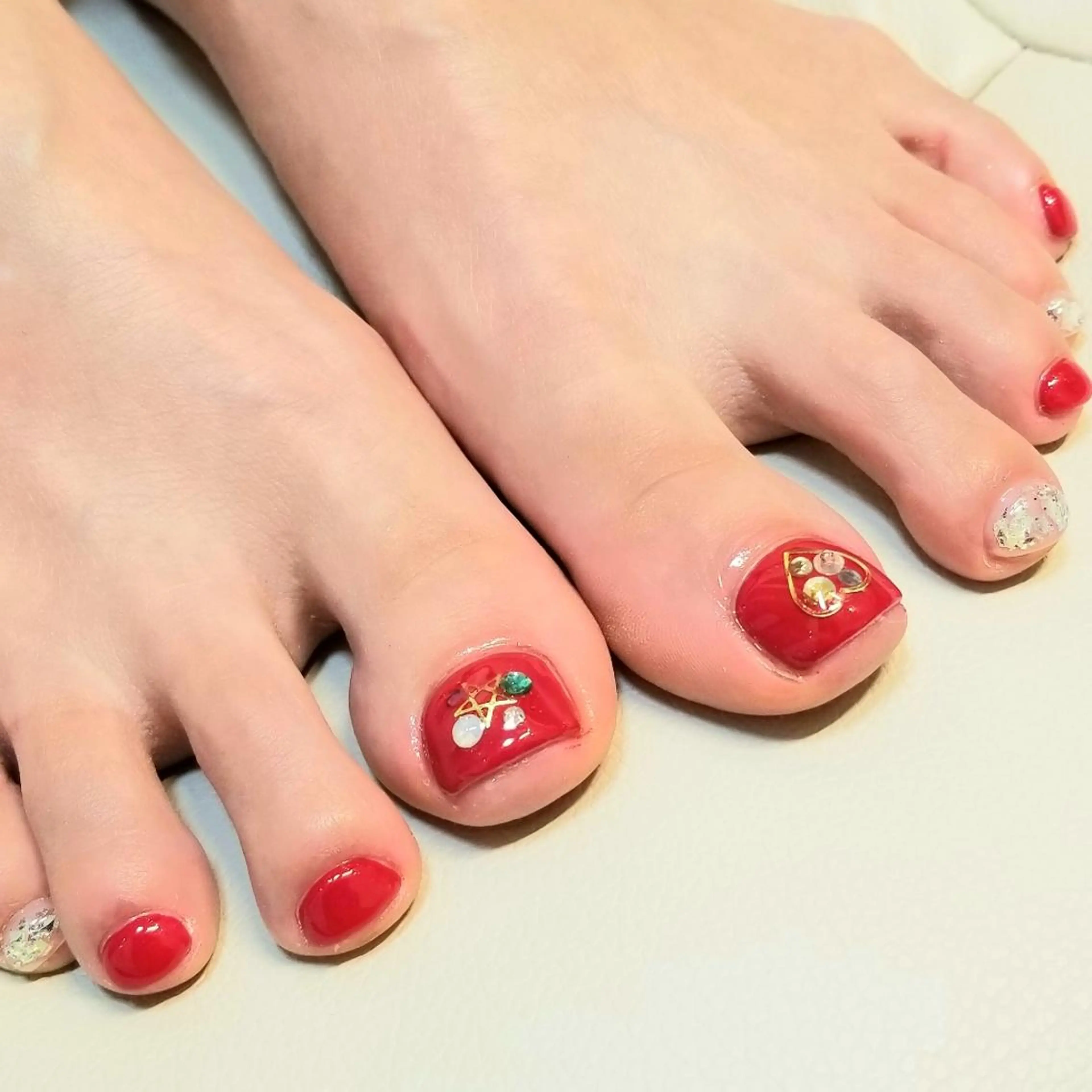 [当店オフずっと無料]フット２カラーまで&ストーン10粒おまけ♪の写真