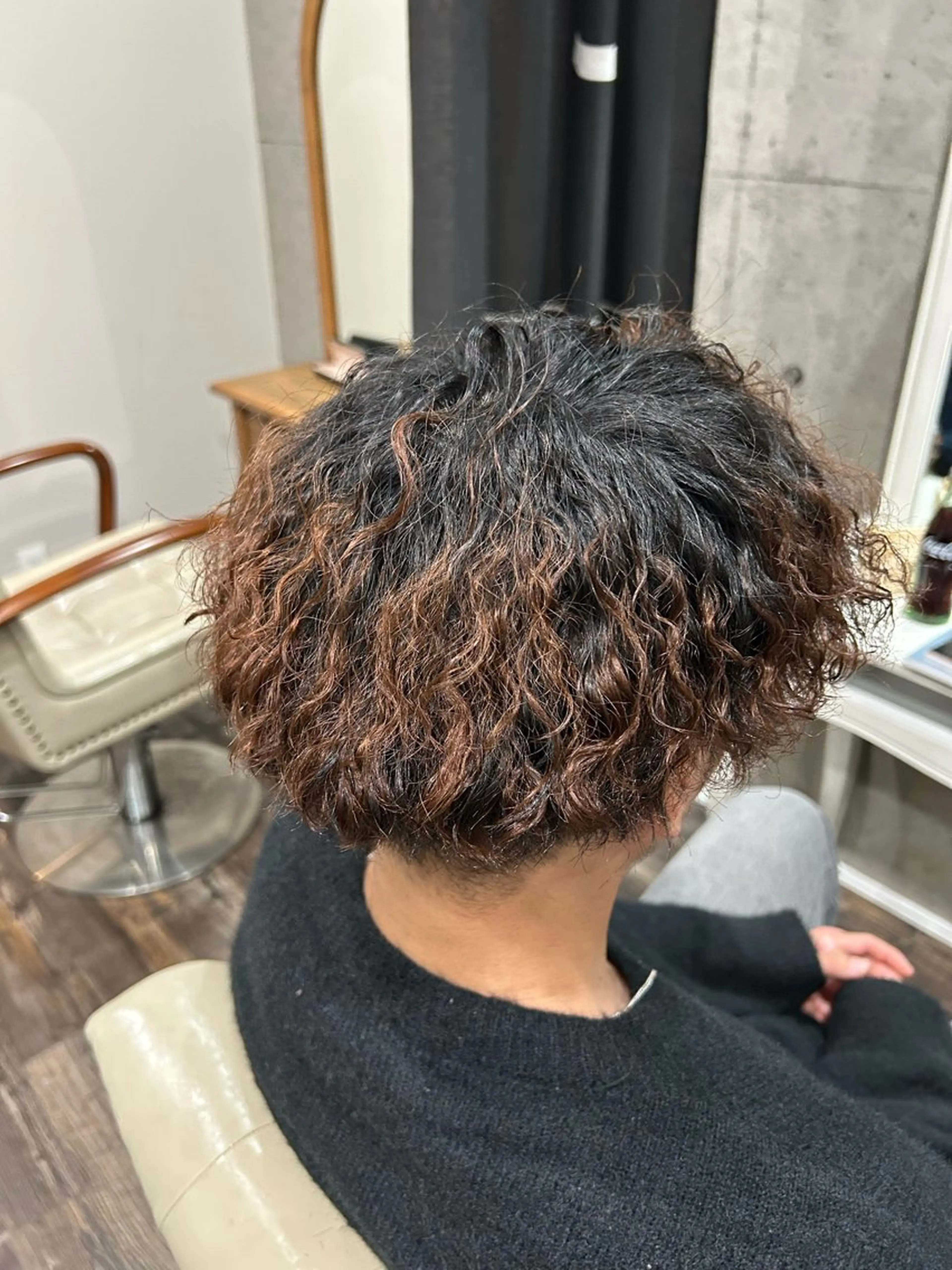 パーマ 今野 詩音のヘアスタイル