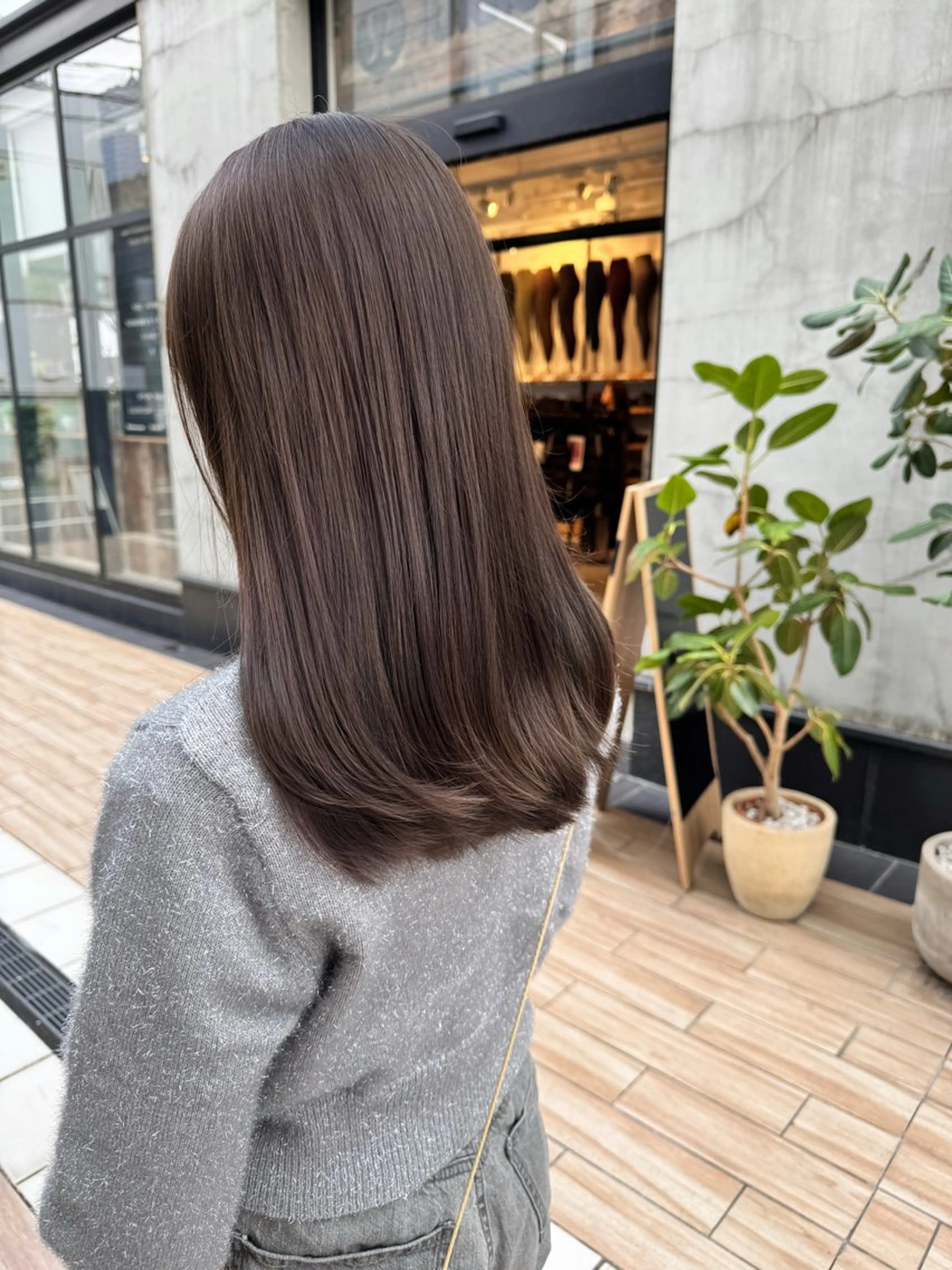 セミロング ヘアカラー トリートメント SALOWIN表参道ANNEX店所属・表参道🪞艶髪育成 🤍mizukiのヘアスタイル
