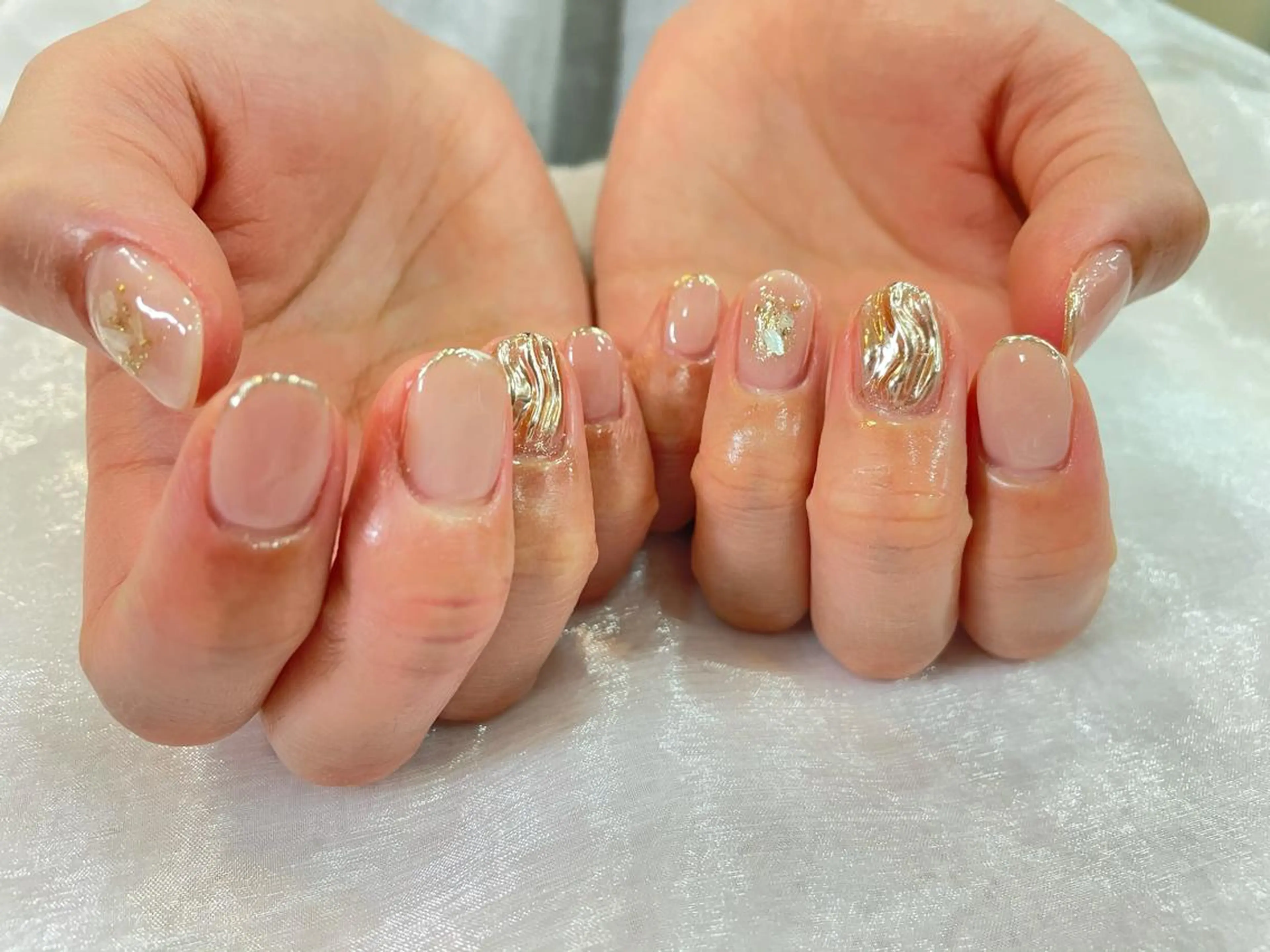 ネイル ハンドネイル ハンドケア R'well所属・はばすみれ🎀ﾈｲﾙ 光ﾌｪｲｼｬﾙ ﾍｱのネイルデザイン