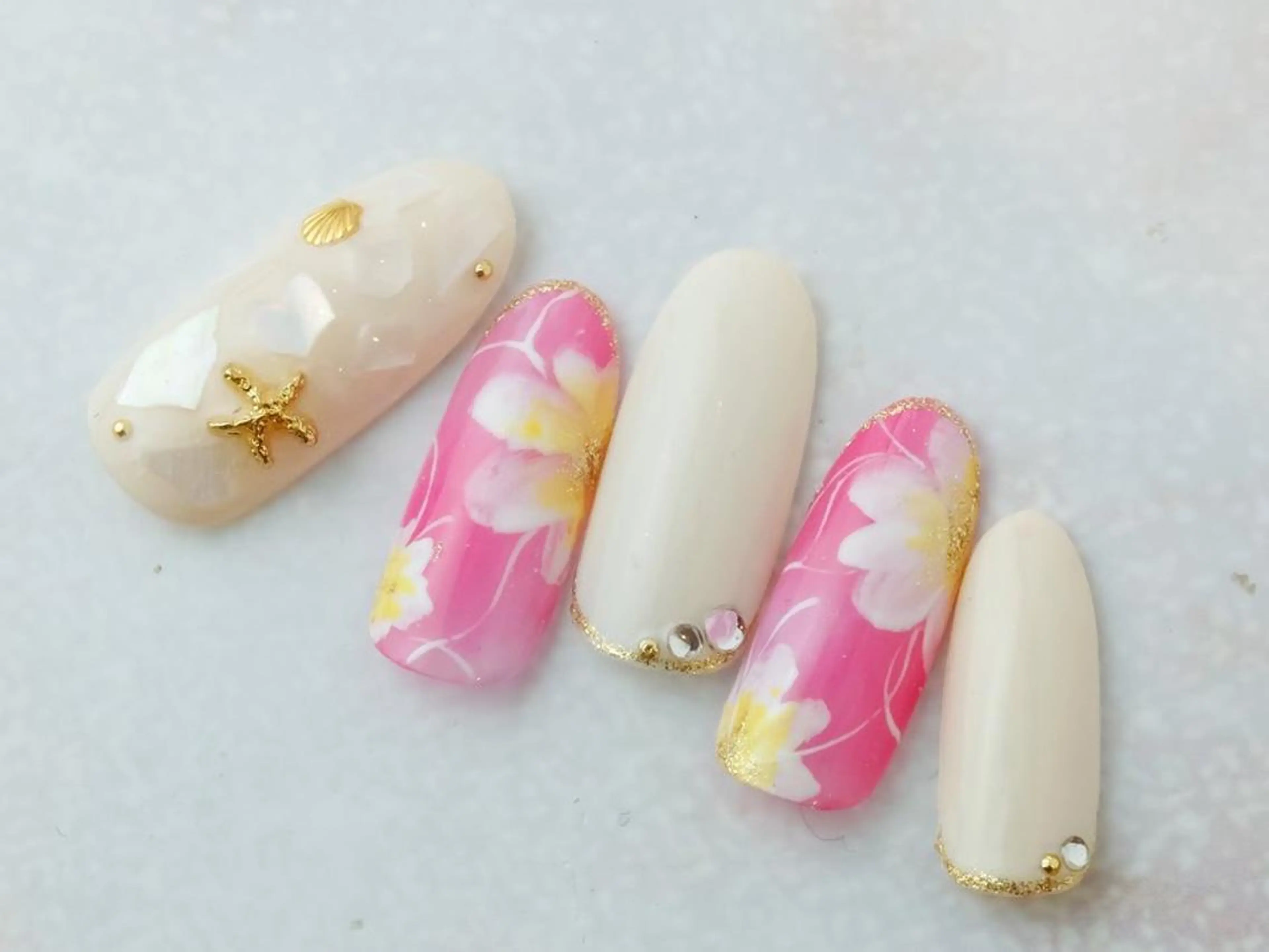 ネイル 持ち込み リオッサ  オブ ラグーン神戸店のエステ・リラクイメージ