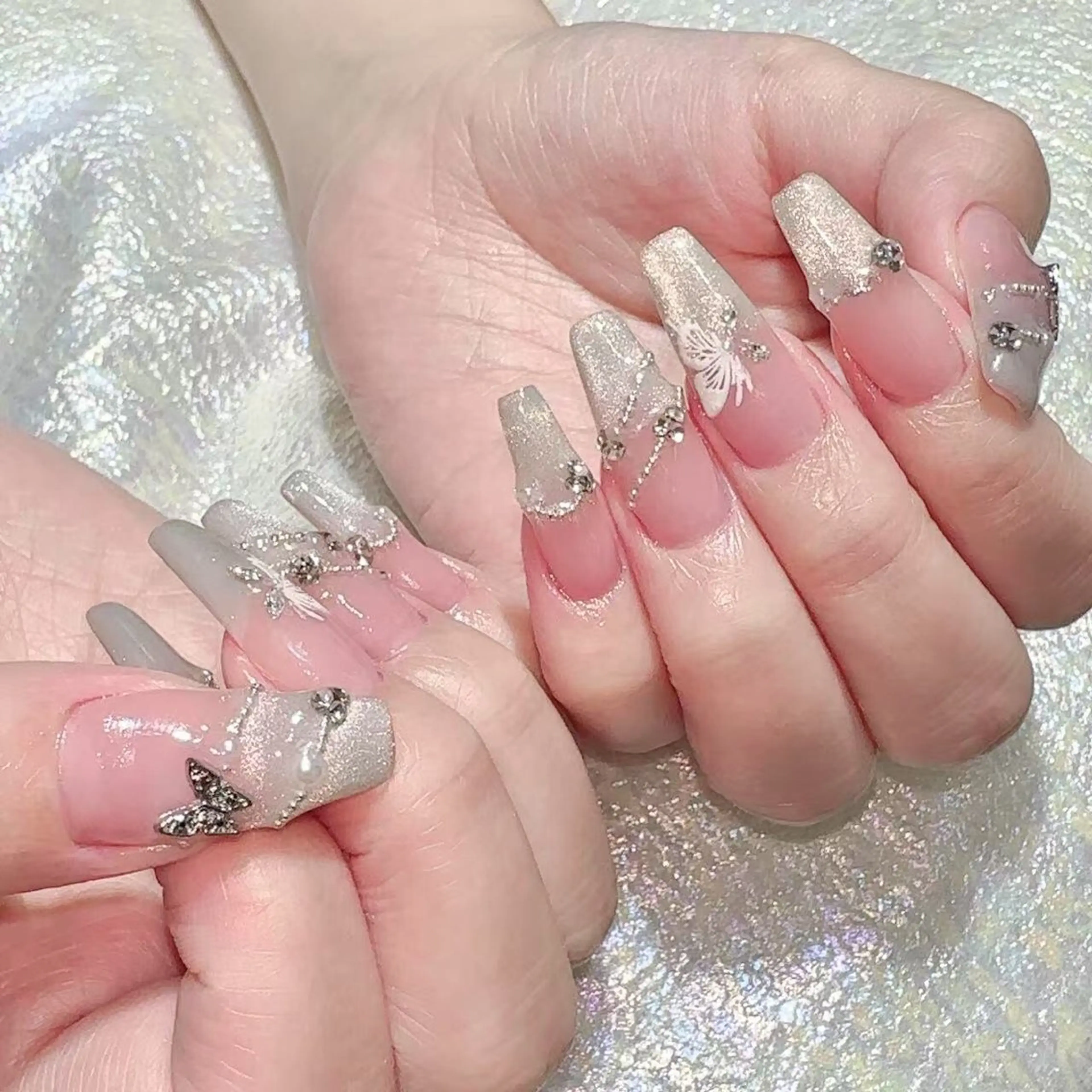 ネイル ハンドネイル Queens ひなのネイルデザイン