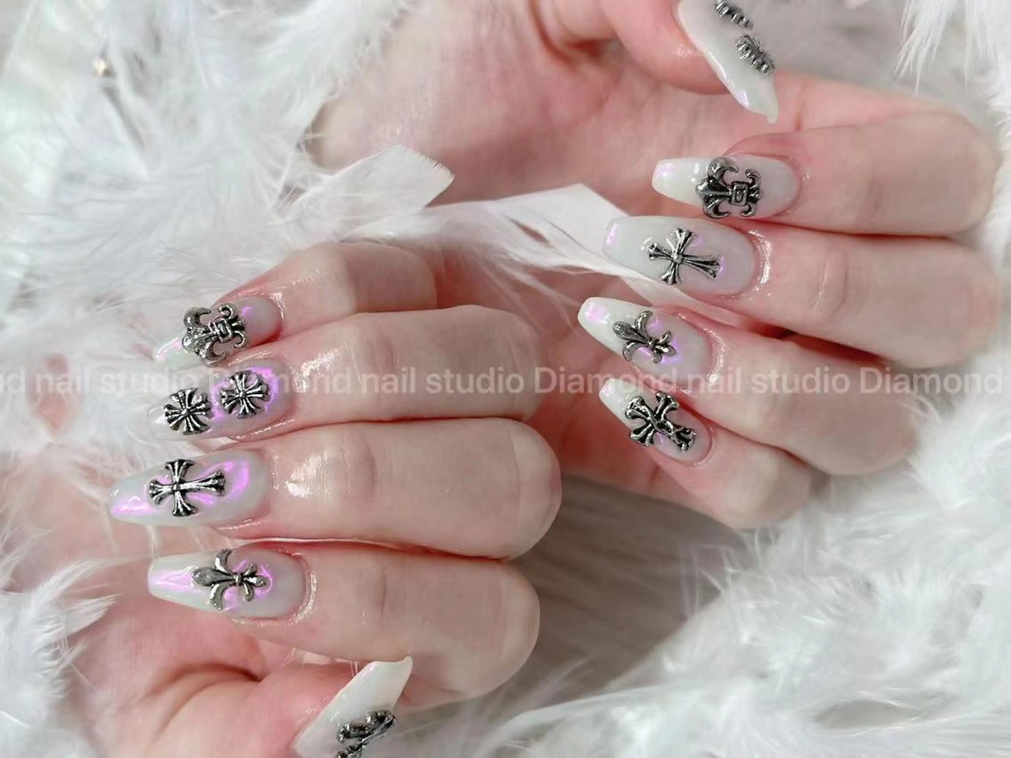 ネイル ハンドネイル ハンドケア Diamond 🚢のネイルデザイン