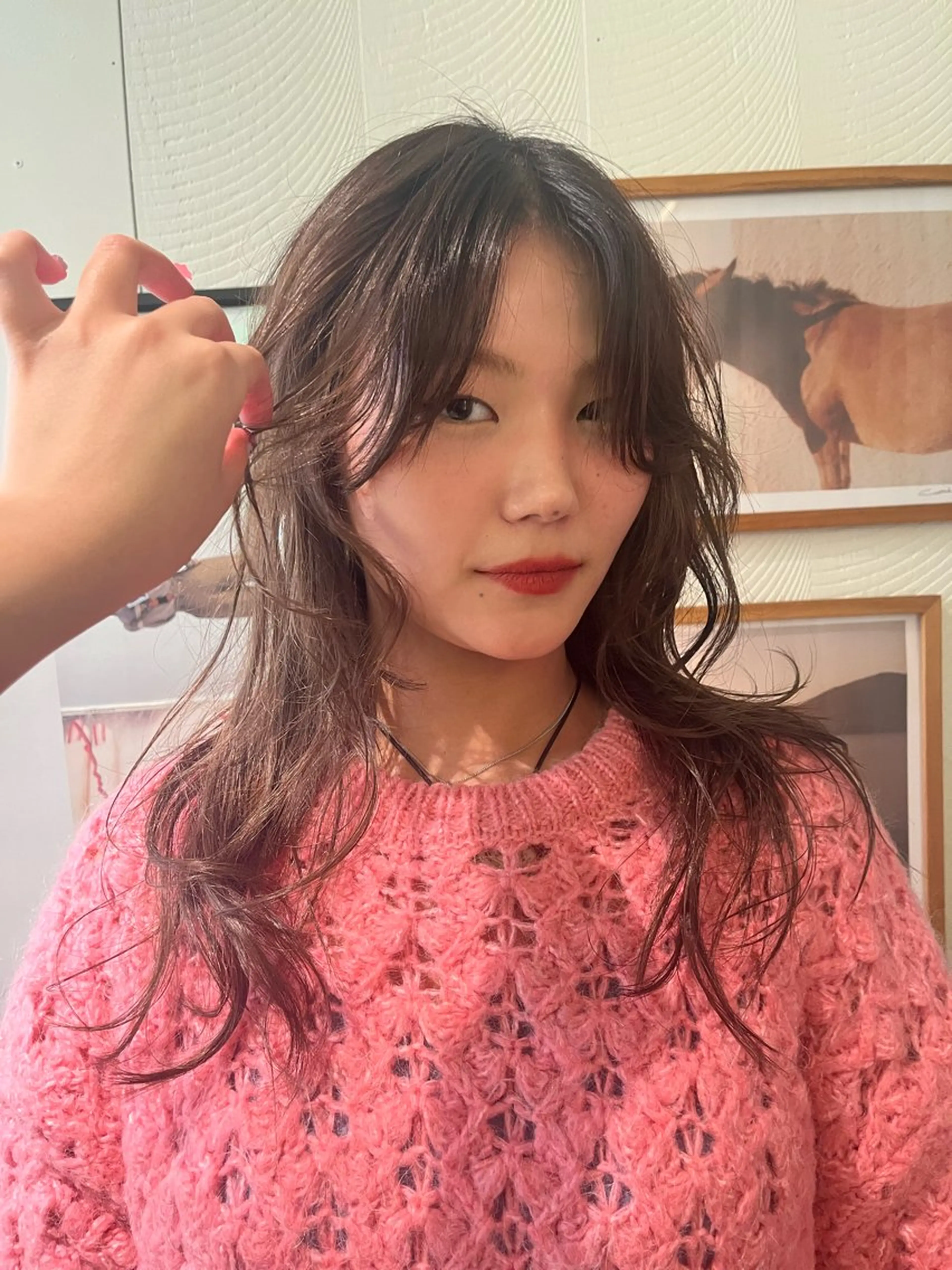 ミディアム カラー Haco＋所属・ウルフ/レイヤー Miinaのヘアスタイル