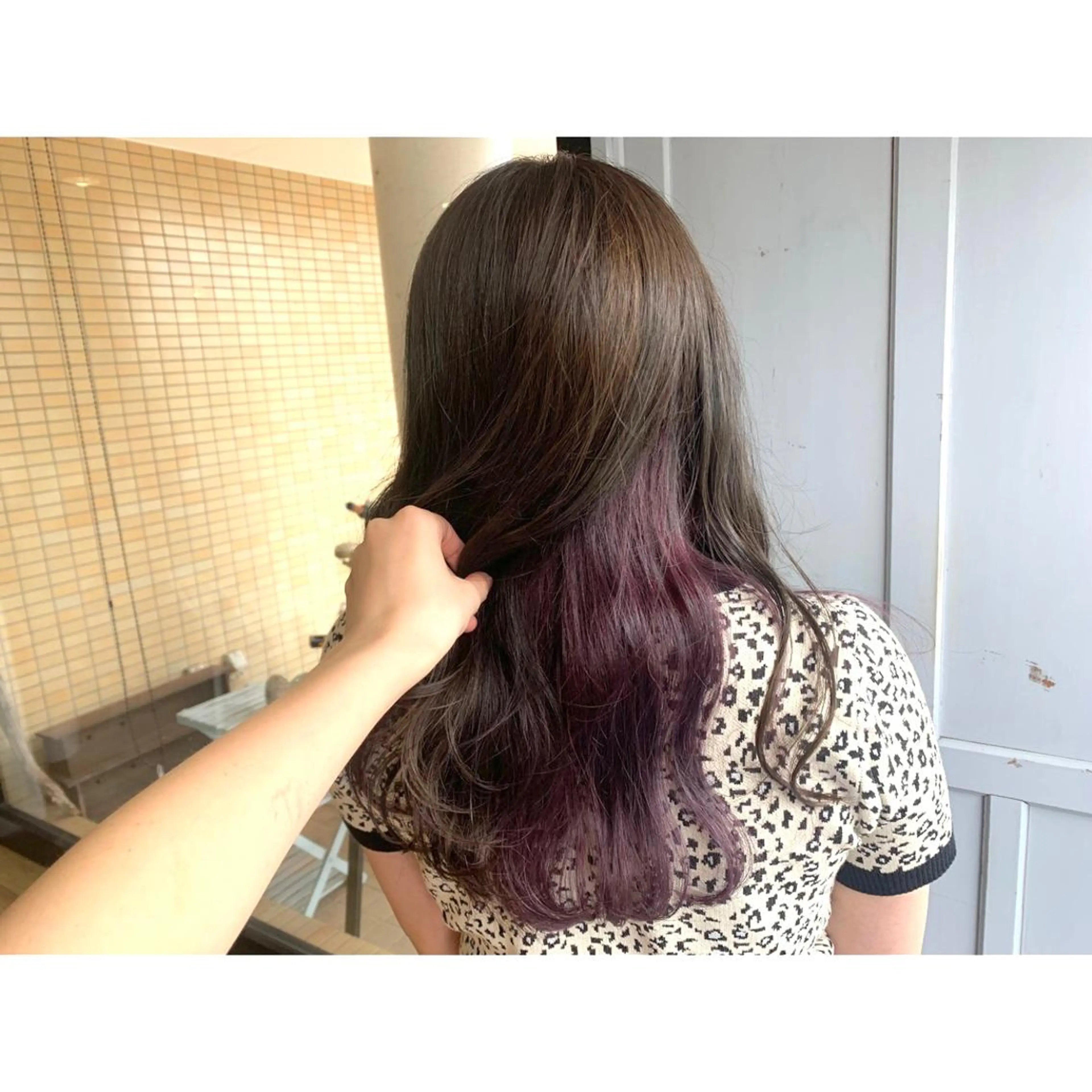 ロング カラー パープルカラー ヘアカラー トリートメント ツキダテ ユイのヘアスタイル