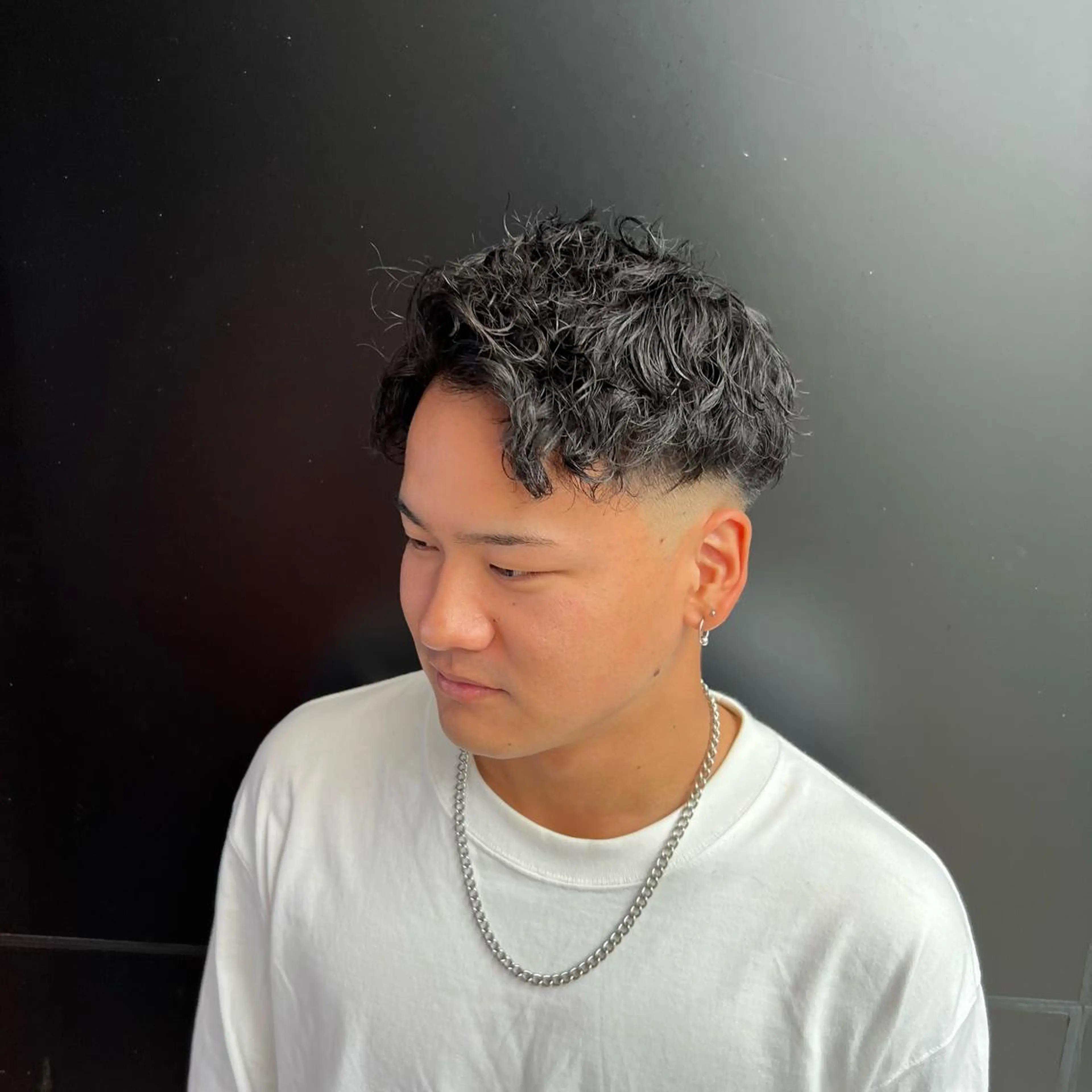 ショート パーマ 豊崎 佑輔のヘアスタイル