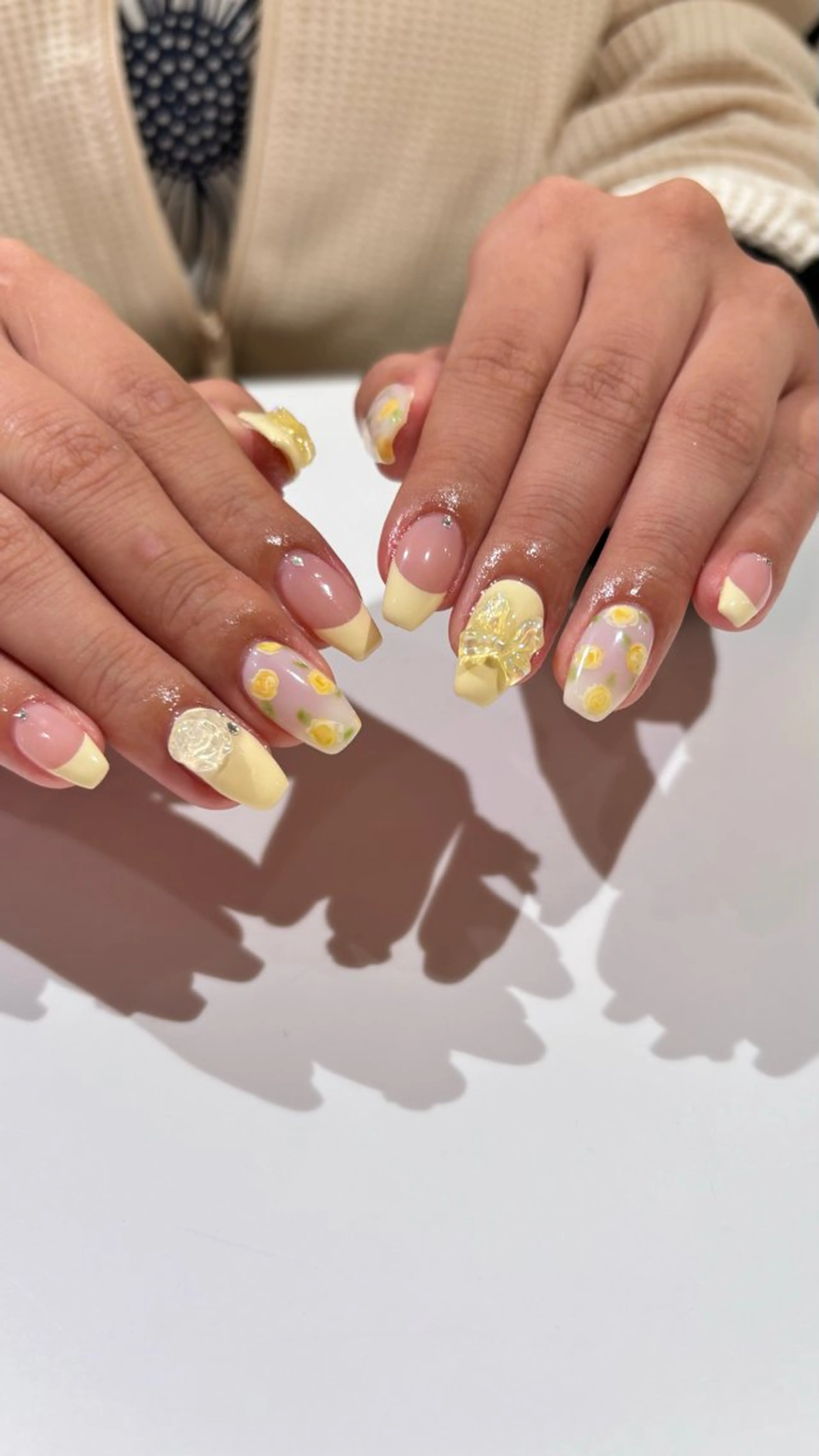 ネイル ハンドネイル 🤍 YUI 🤍のネイルデザイン