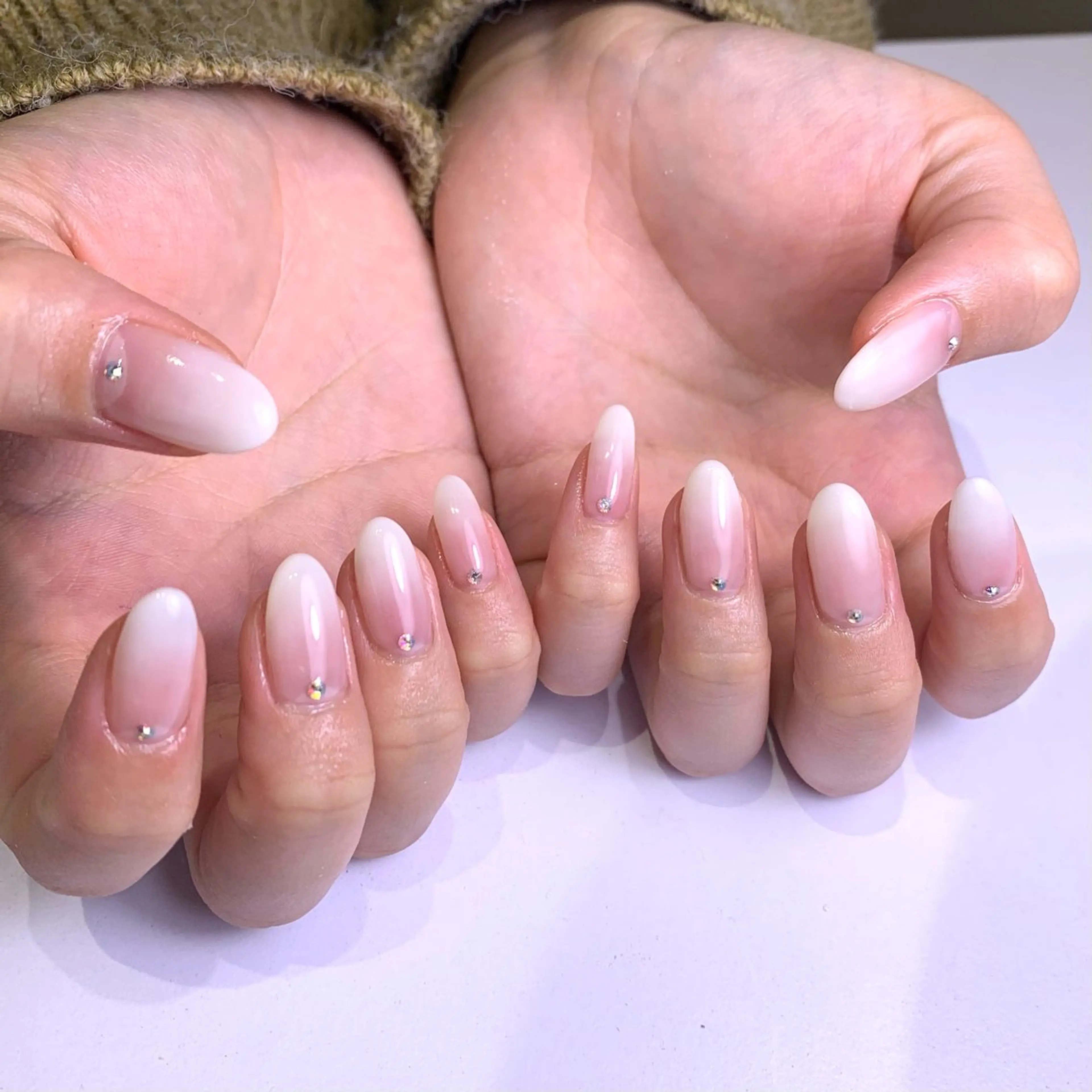 ネイル ストーンネイル Zen ✞✟RIO✞✟のネイルデザイン