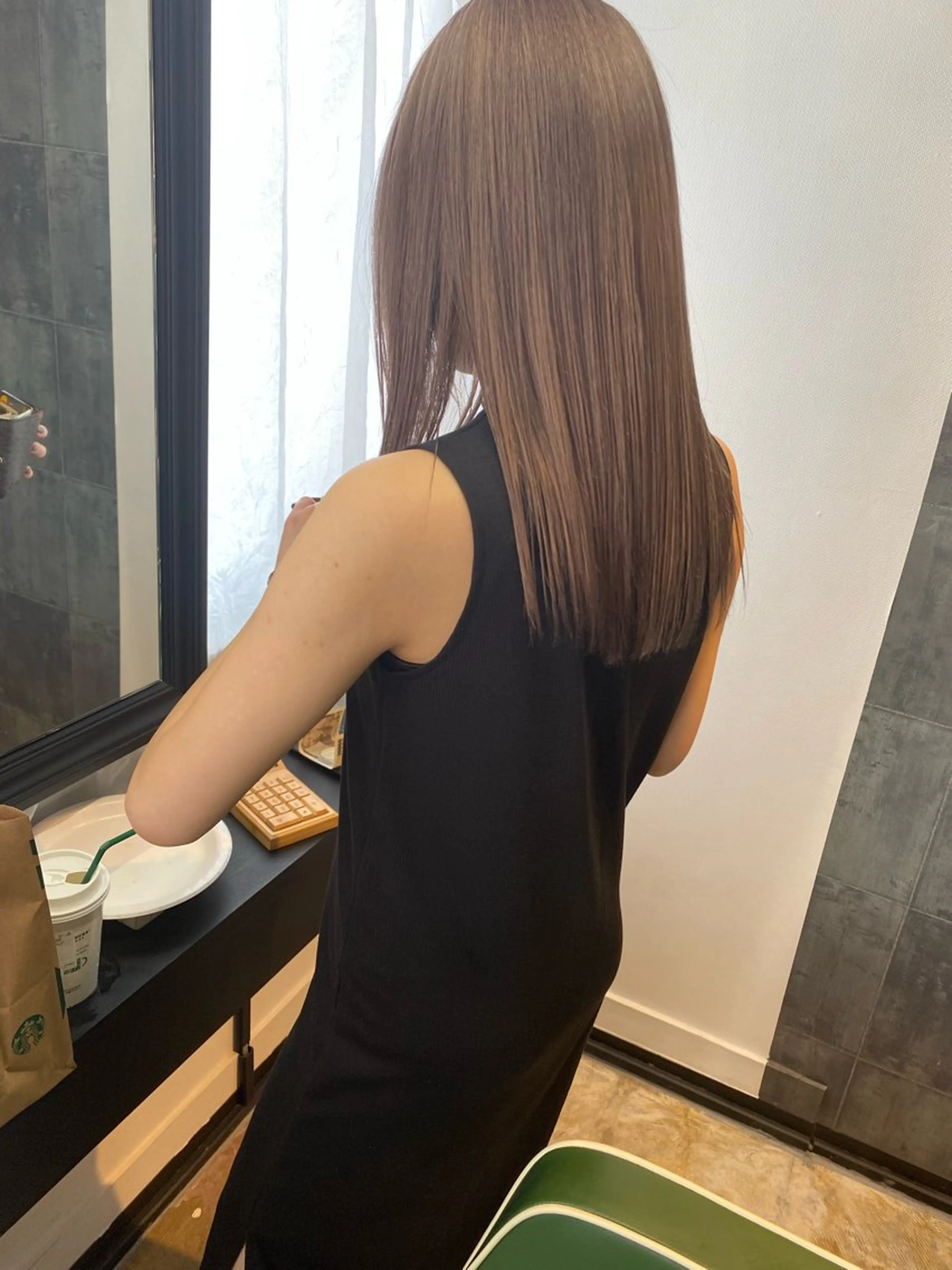 セミロング カラー ヘアアレンジ キッズ ネイル マツエク・マツパ アイブロウ ベージュカラー ミルクティーベージュ 広島/ボブ/レイヤー 🌿‬wakabaのヘアスタイル