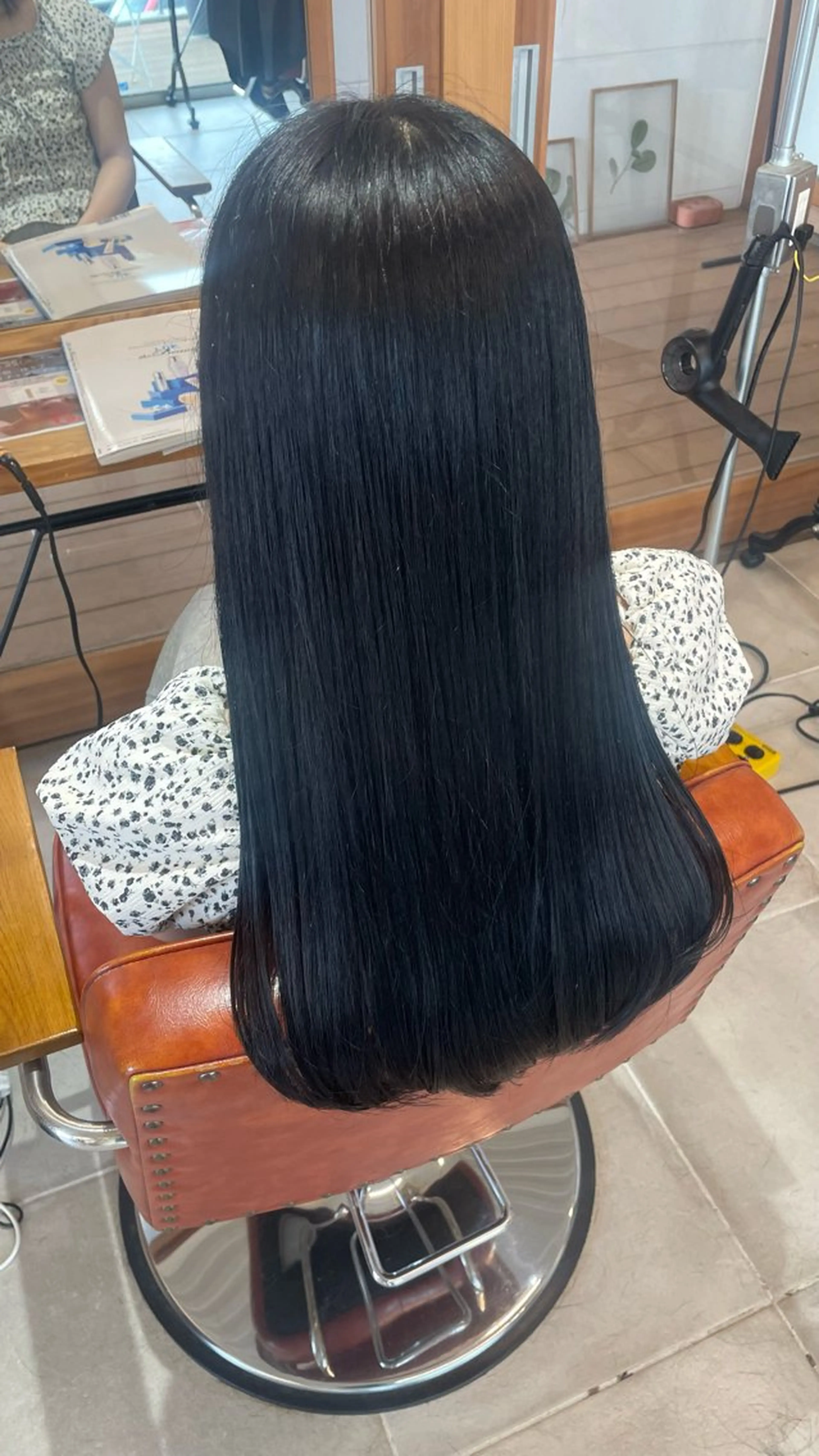 ロング カラー 透明感カラー グレージュ 竹広綾乃/ 艶カラーのヘアスタイル