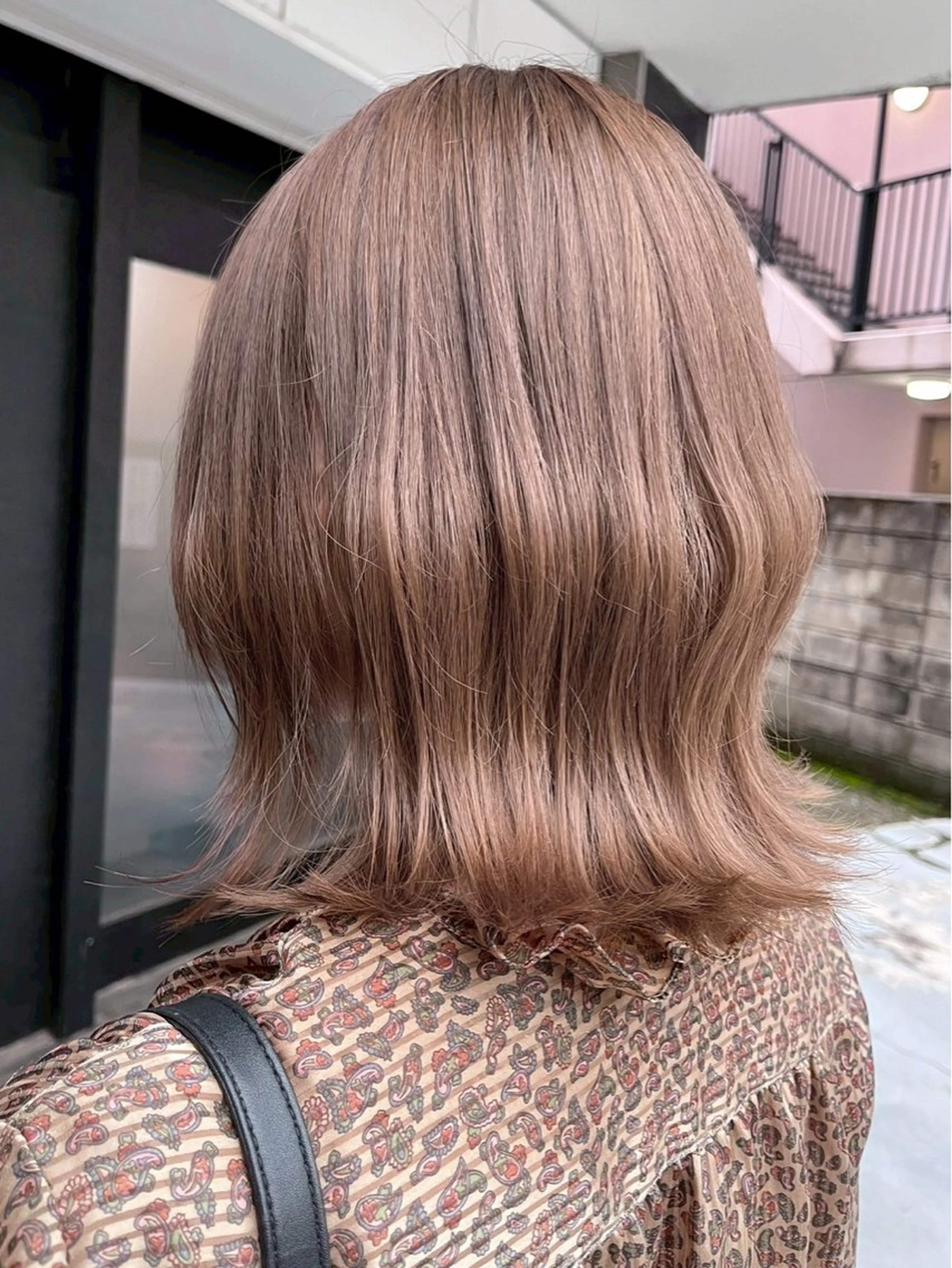 セミロング カラー カット ヘアカラー トリートメント ハイトーン/韓国風/ 艶髪/吉祥寺のヘアスタイル