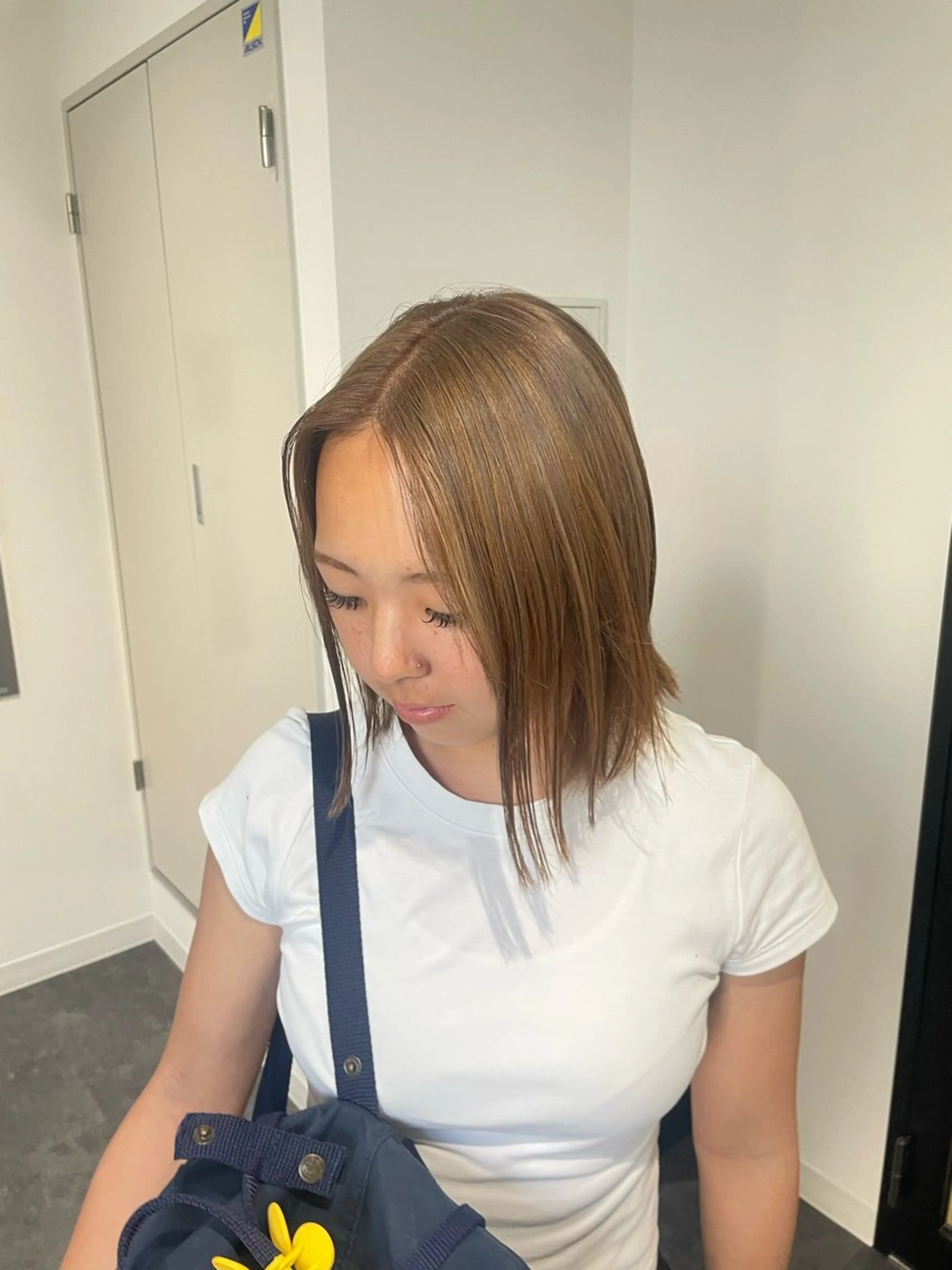 カラー Yucca/ モモコのヘアスタイル