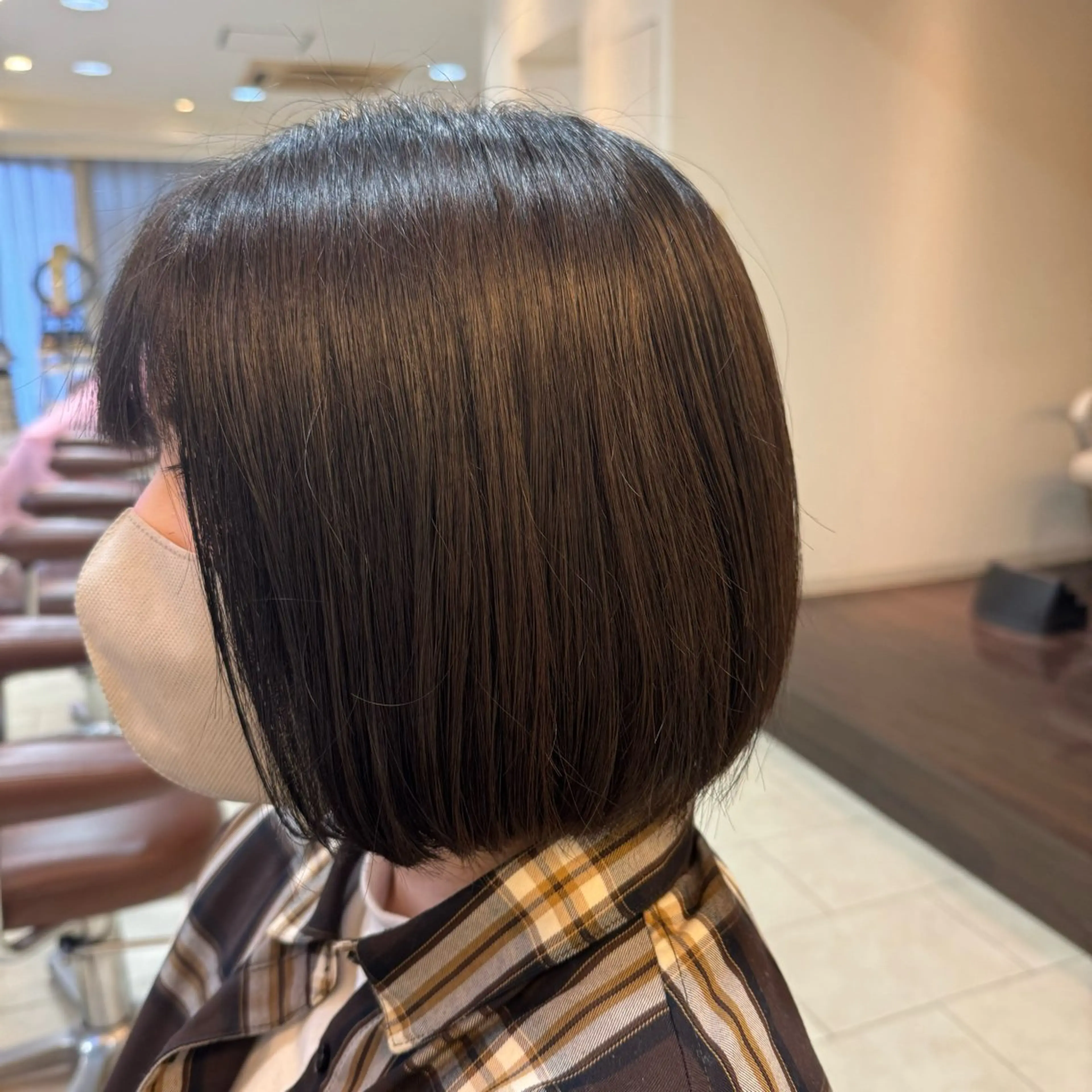 ショート カラー ボブ 西村 亜弥のヘアスタイル