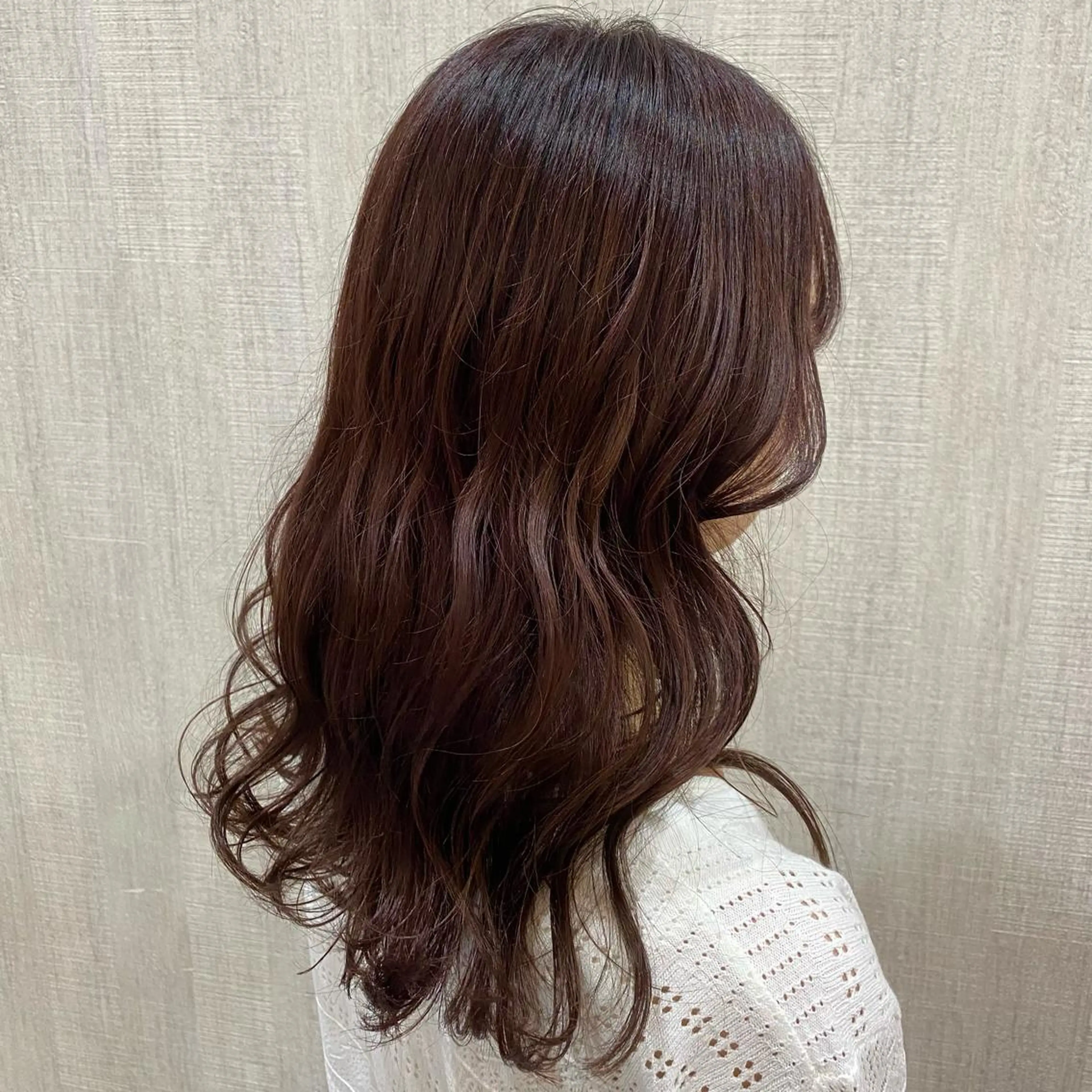 ミディアム カラー カット ヘアカラー トリートメント 🫧透け感⋆艶髪💎 山口アヤカのヘアスタイル