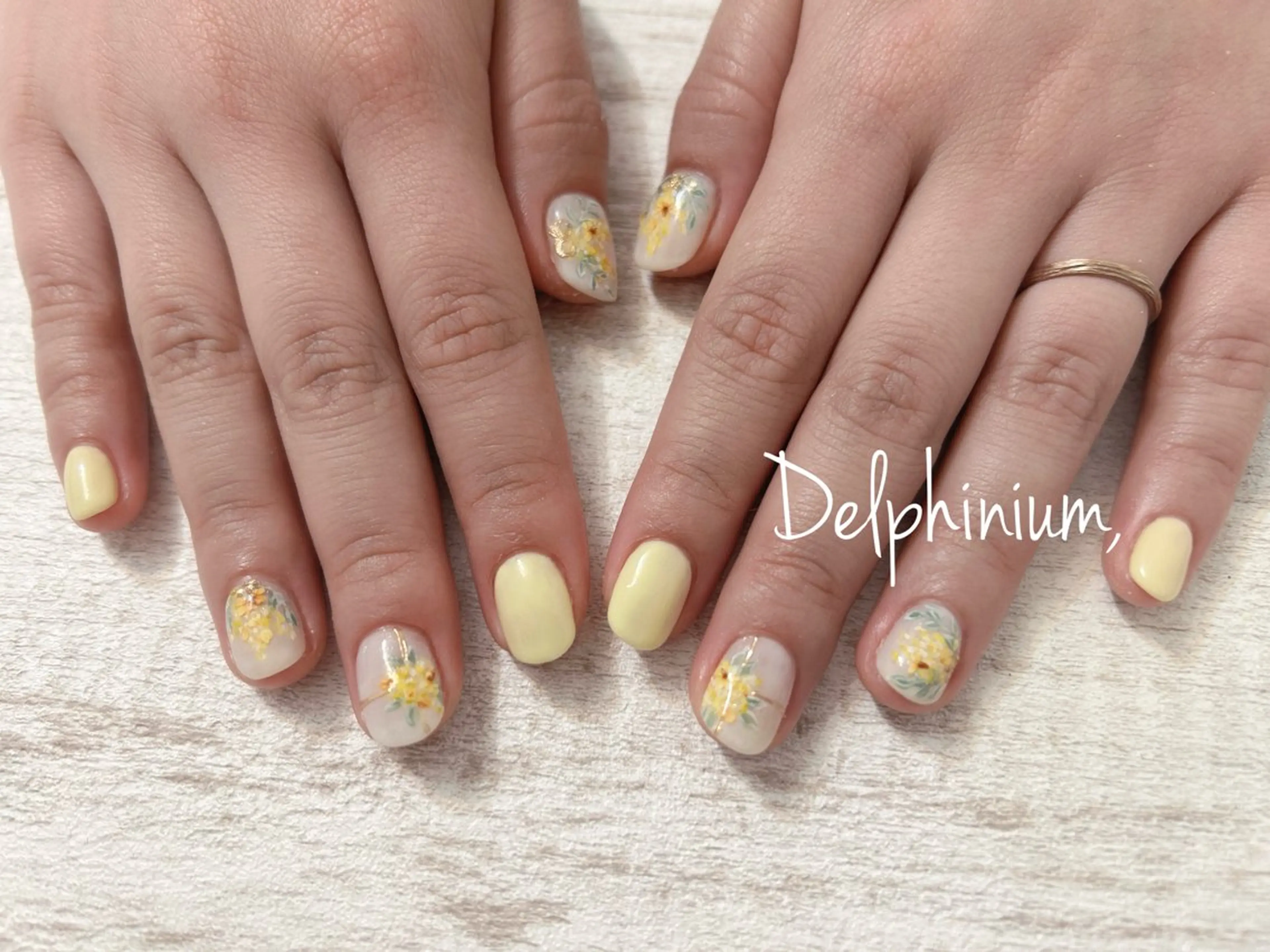 ネイル ブライダルネイル ハンドネイル 岡本 友恵のネイルデザイン