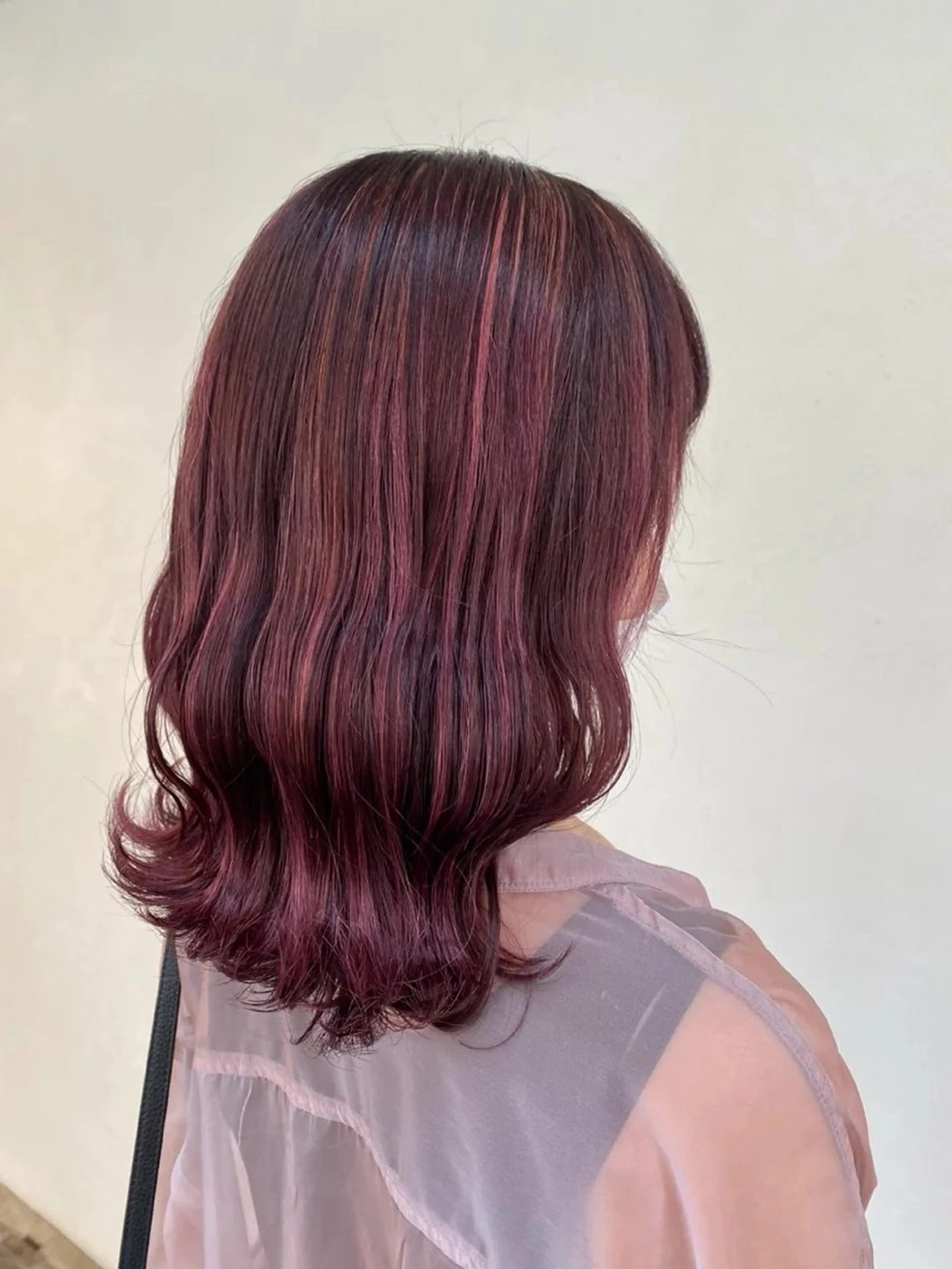 セミロング カラー ハイライトカラー ピンクカラー ハイライト ヘアカラー トリートメント 🐹 Mio / 艶髪/縮毛矯正🍎のヘアスタイル