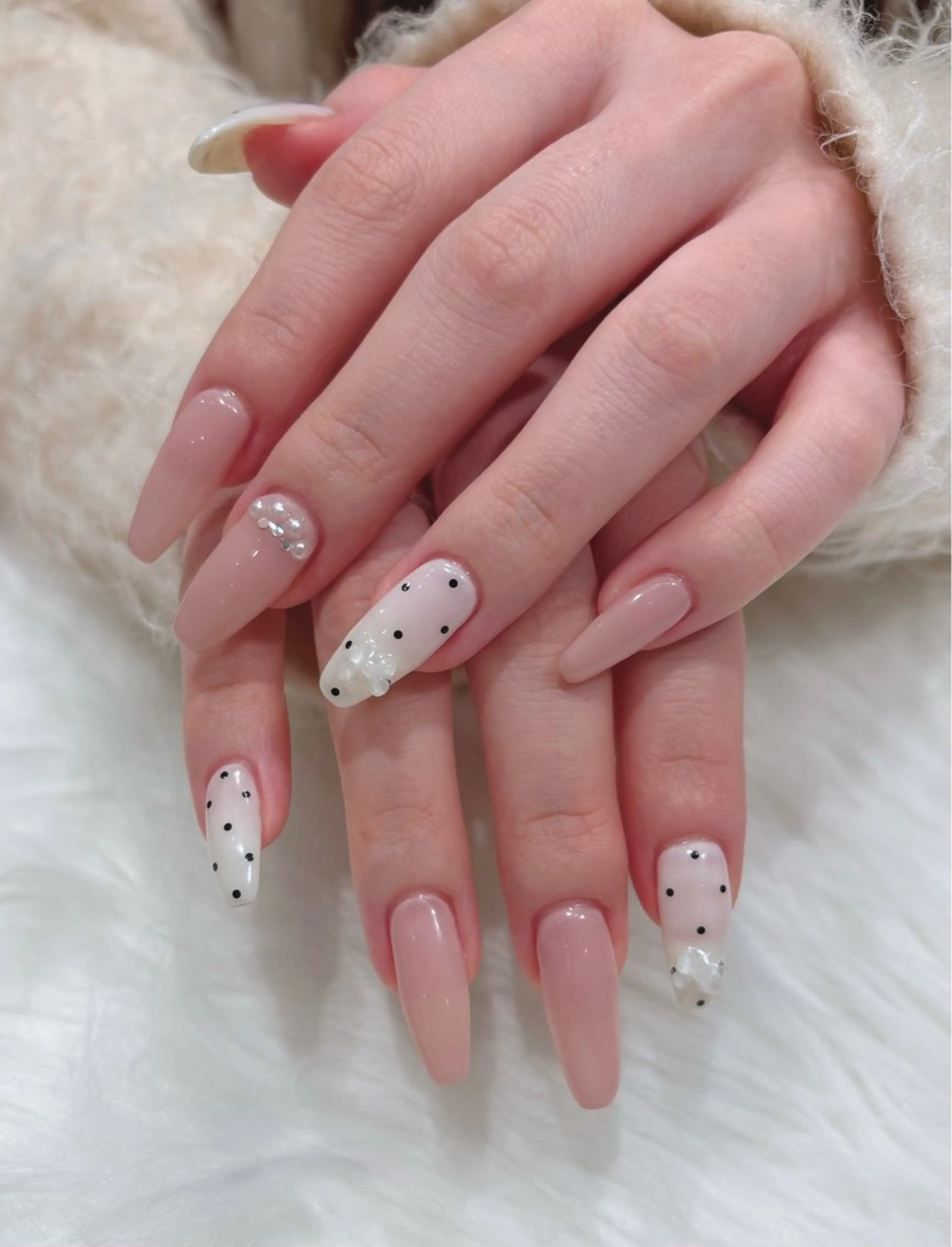 ネイル 春ネイル ハンドネイル SAKURA ʚ🎀ɞのネイルデザイン