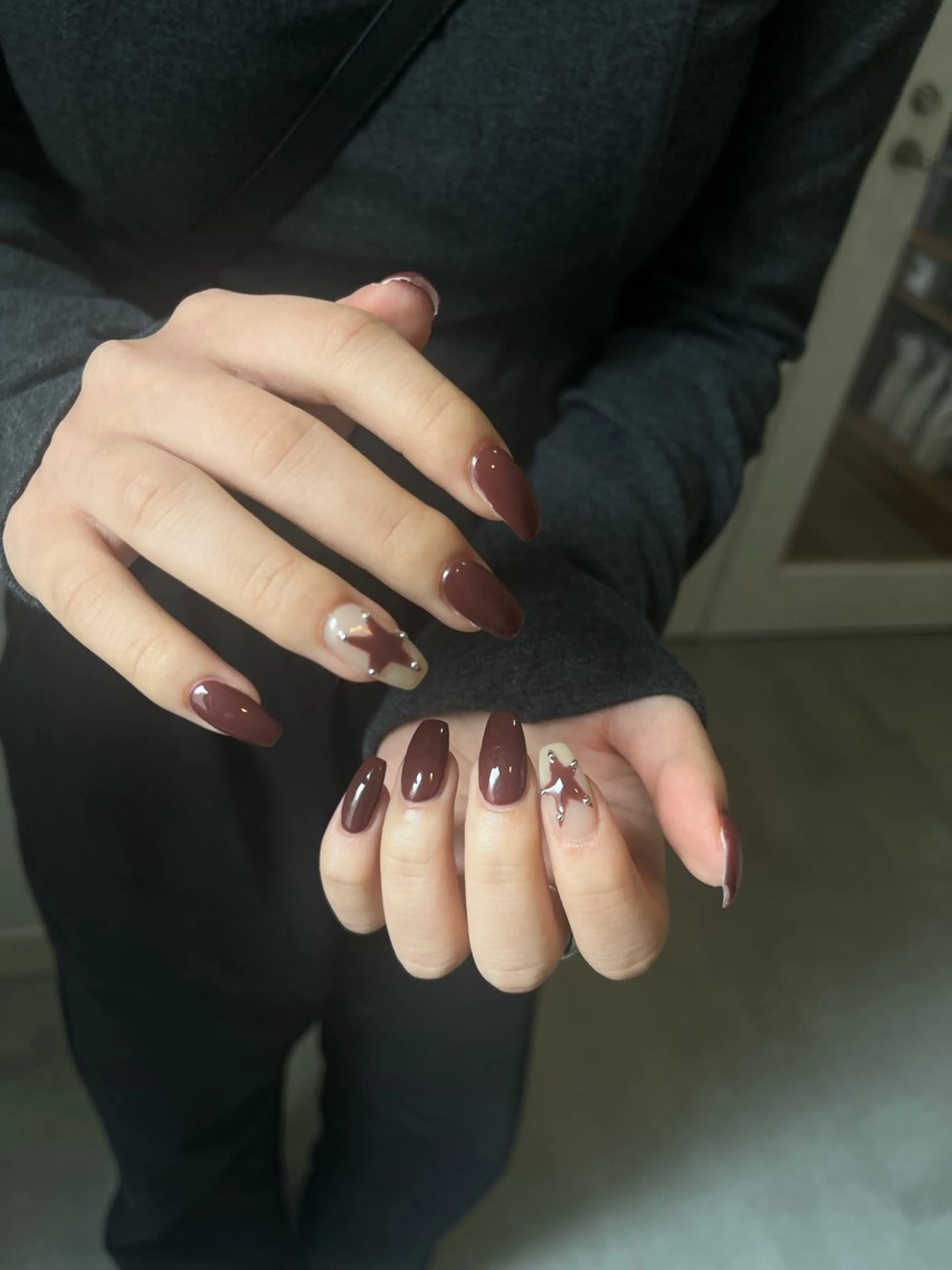 ネイル ハンドネイル +vico 堀江店所属・中西 春那のネイルデザイン