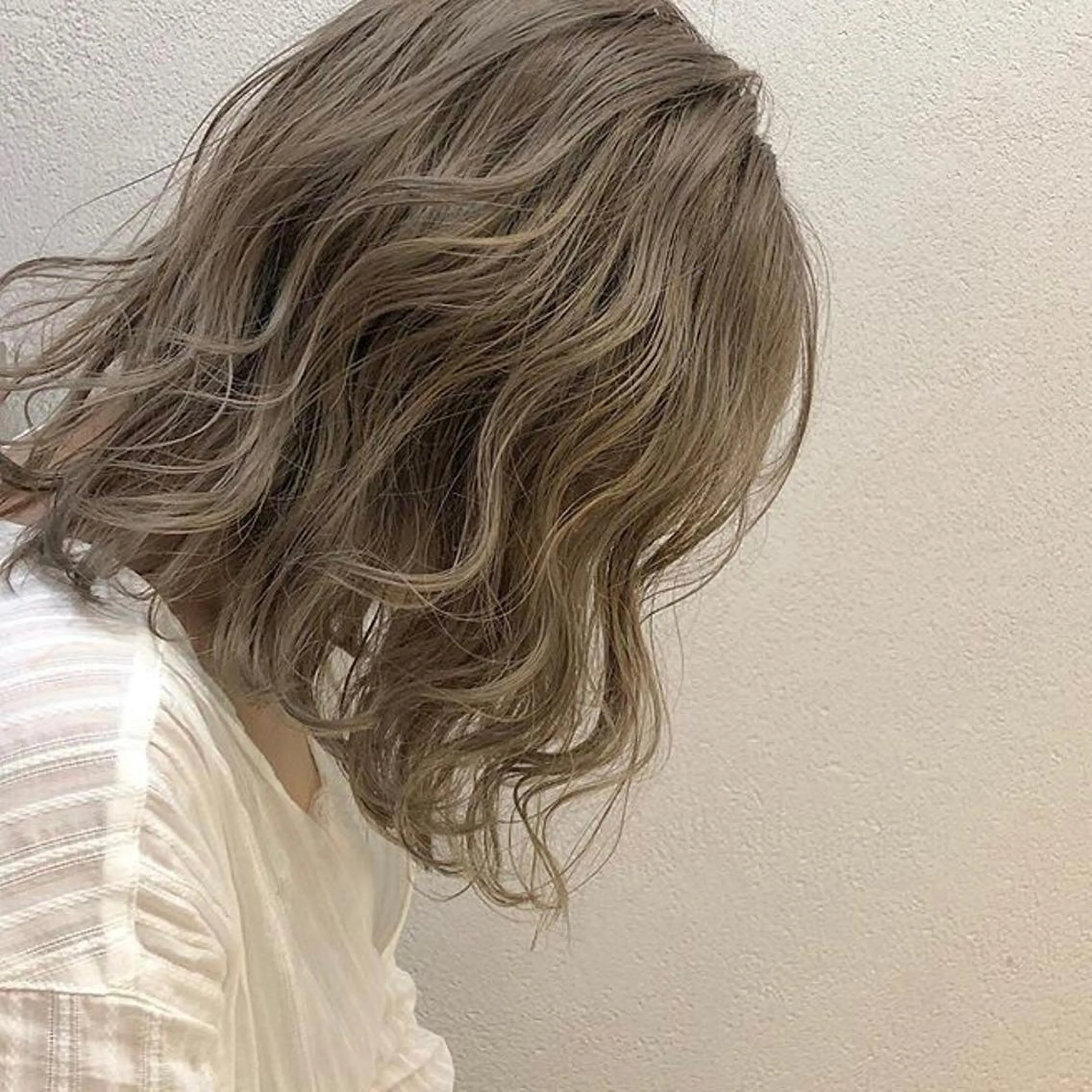 ミディアム カラー ボブ　レイヤーカット kakeruのヘアスタイル