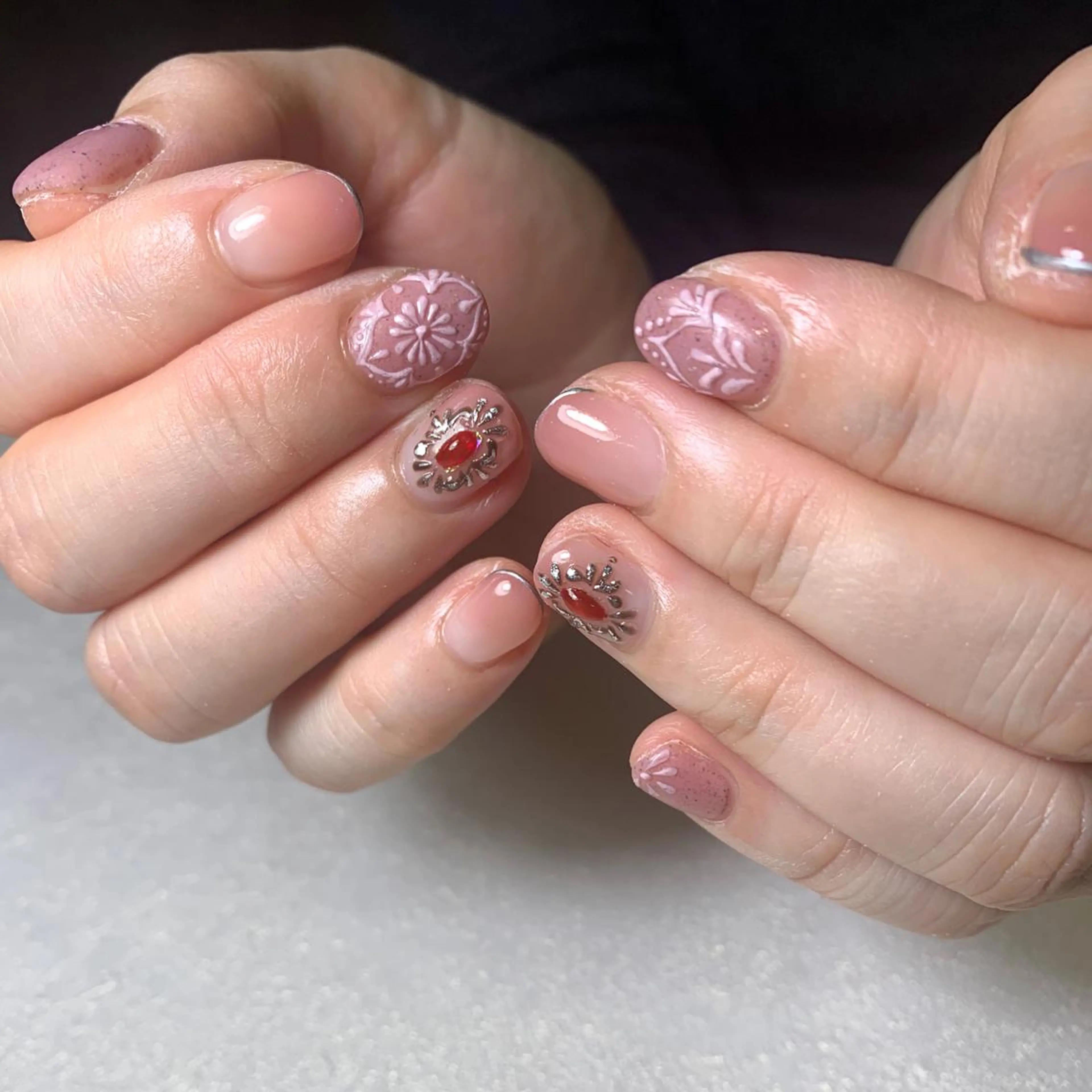 ネイル atelier　FIORITURA所属・FIORITURA aiのネイルデザイン