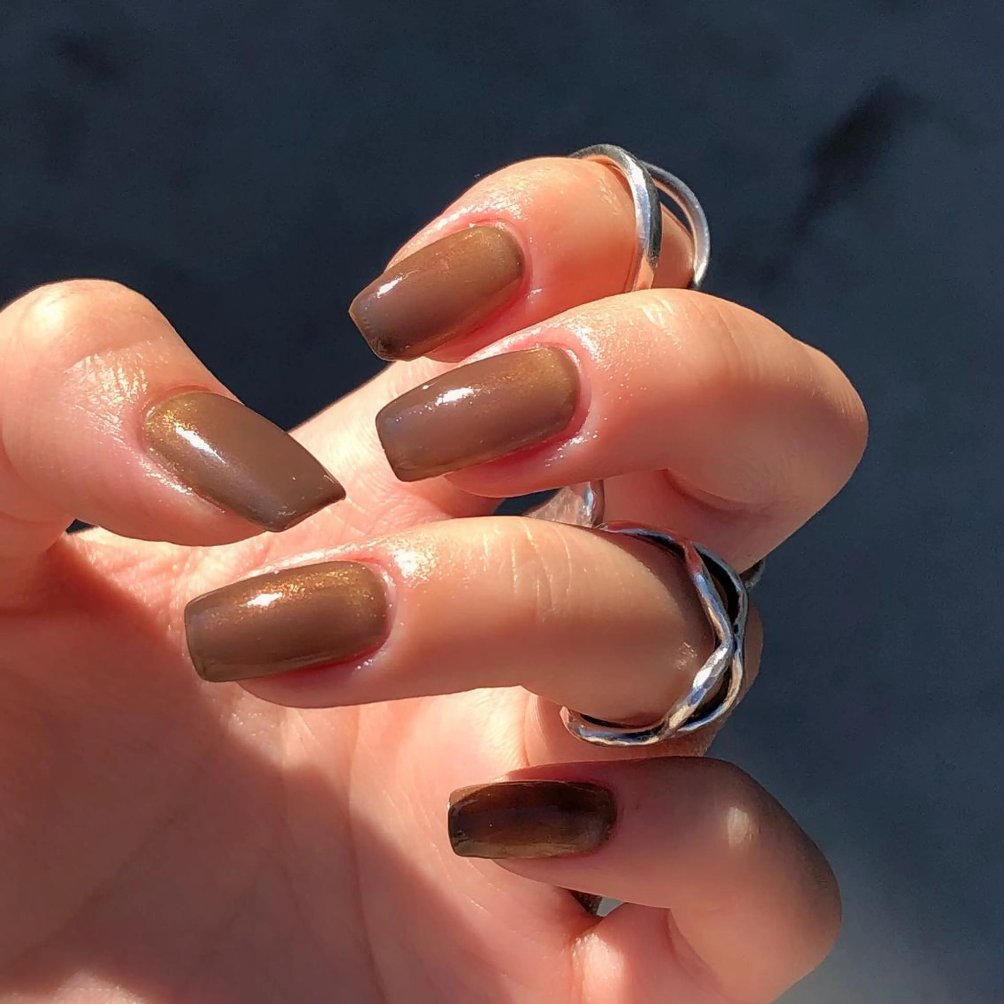 ネイル マグネットネイル MAXKELLY 恵比寿所属・maxkelly 恵比寿　オカモトのネイルデザイン