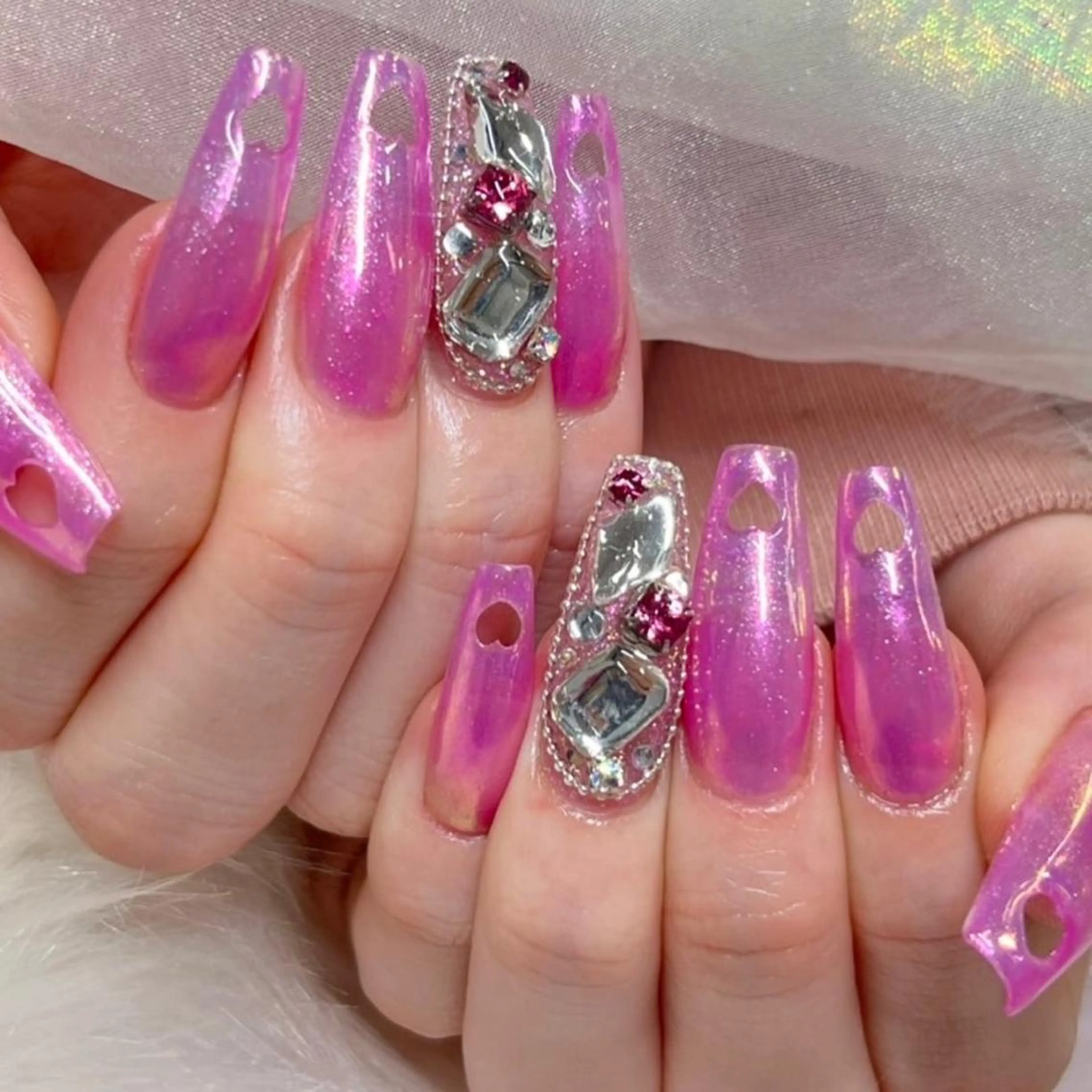 ロング ネイル 長さ出し ハート ネイルチップ NAILSGOGO shibuyaのネイルデザイン