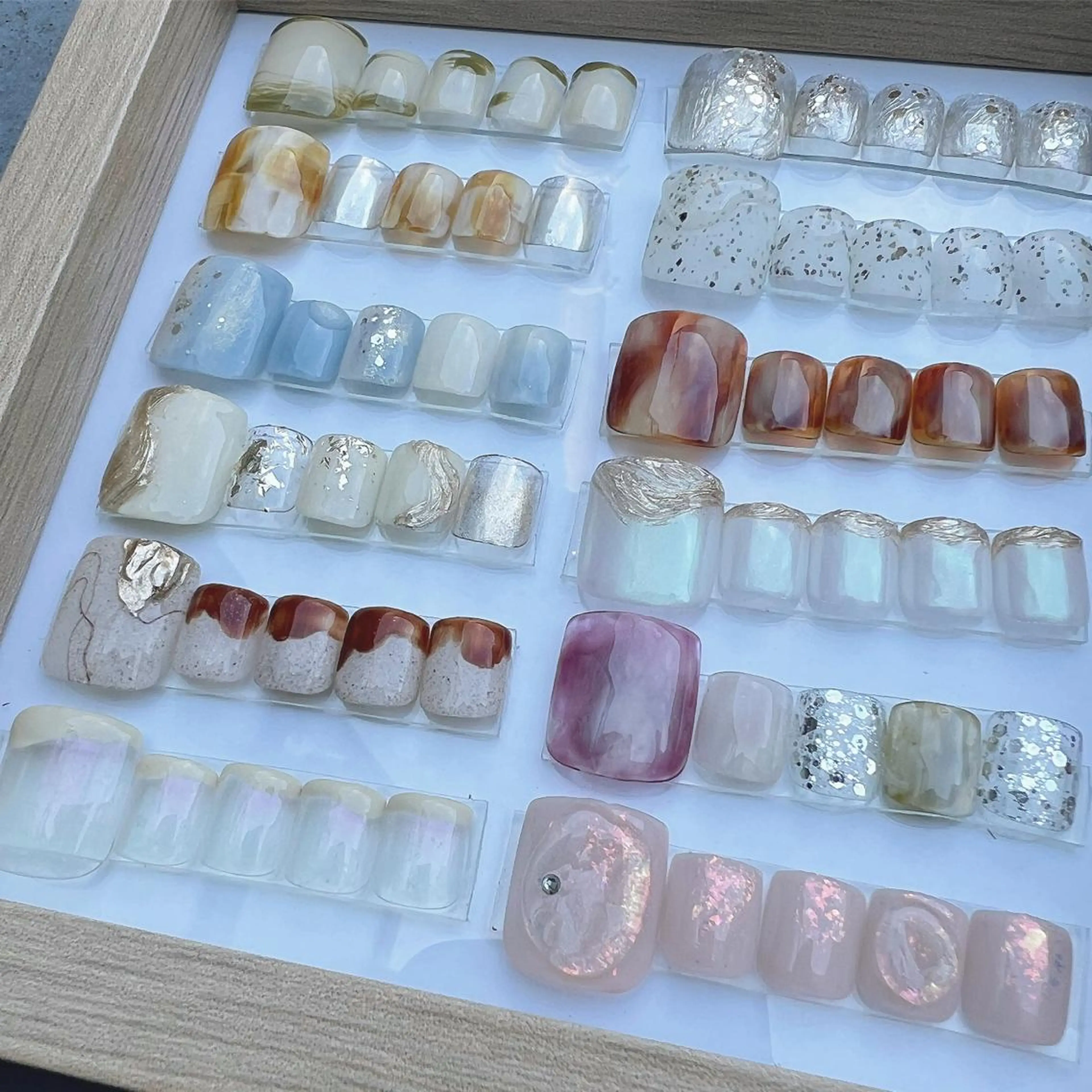 ネイル pointillé .ayaのネイルデザイン