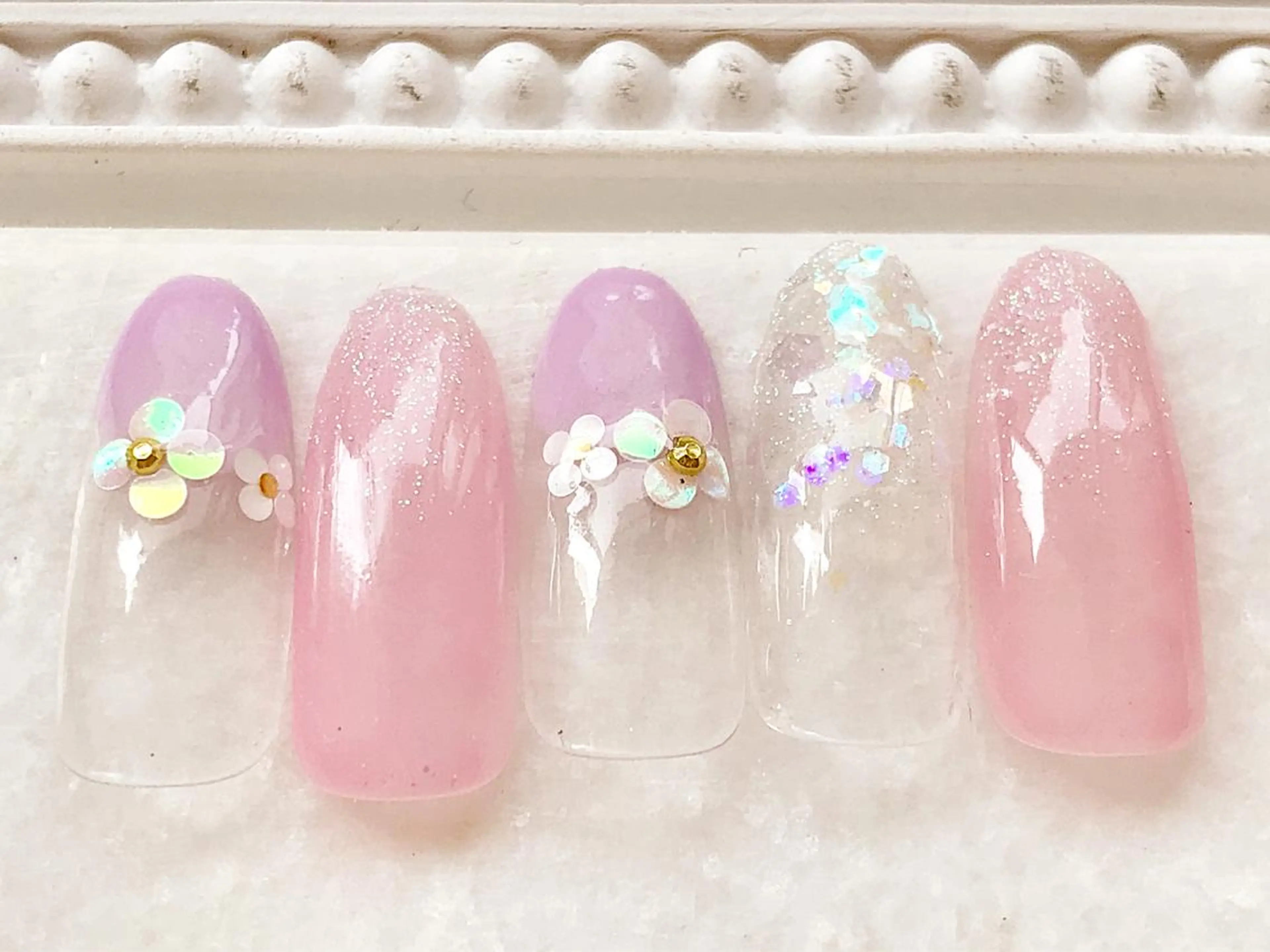 ネイル ジェルネイル ホログラムネイル 春ネイル バイオジェル ハンドネイル Satomi  のネイルデザイン