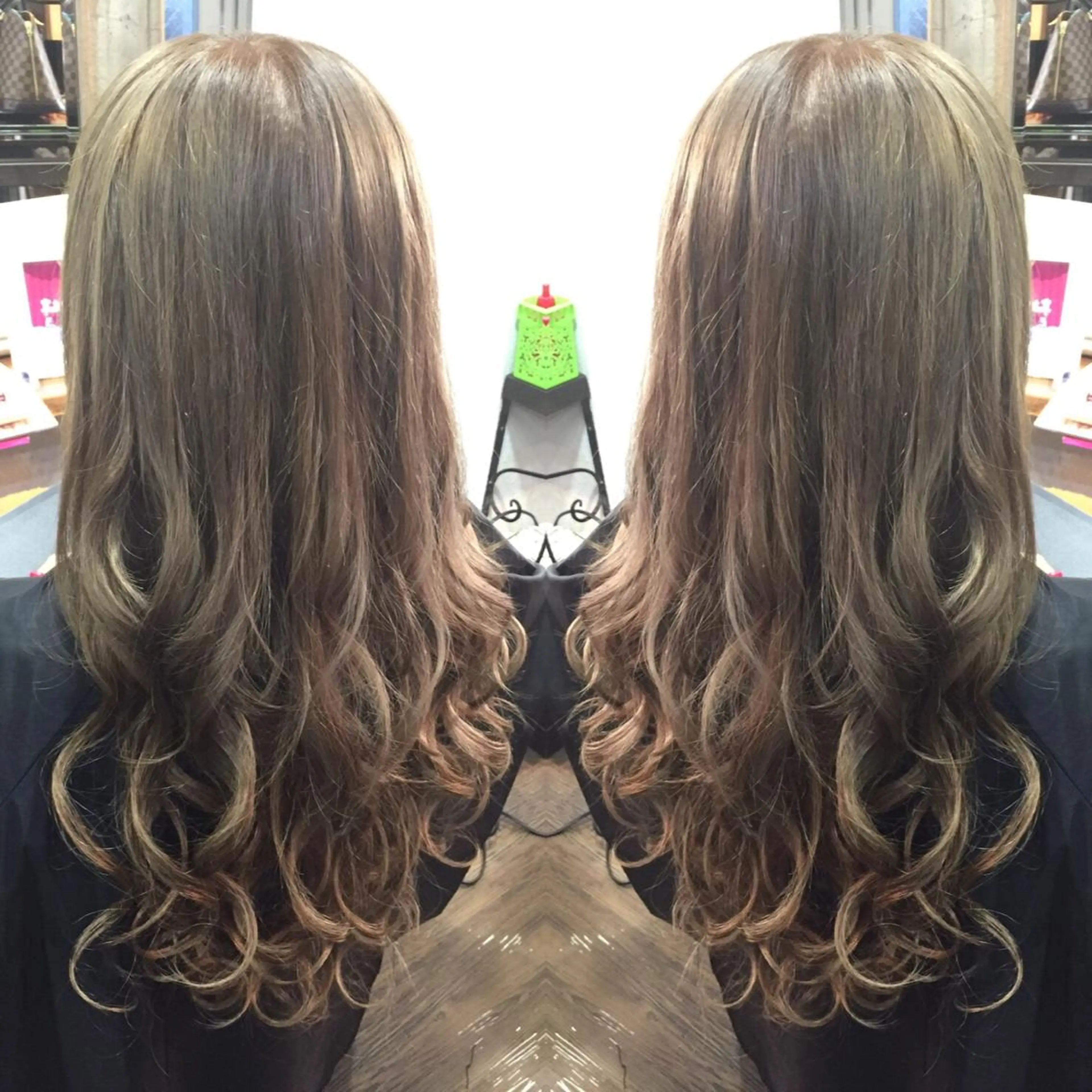 セミロング ロング カラー アッシュ アッシュグレー 外国人風カラー LA KING GINZA TOKYO所属・🧡ショートの達人 🧡SHOのヘアスタイル