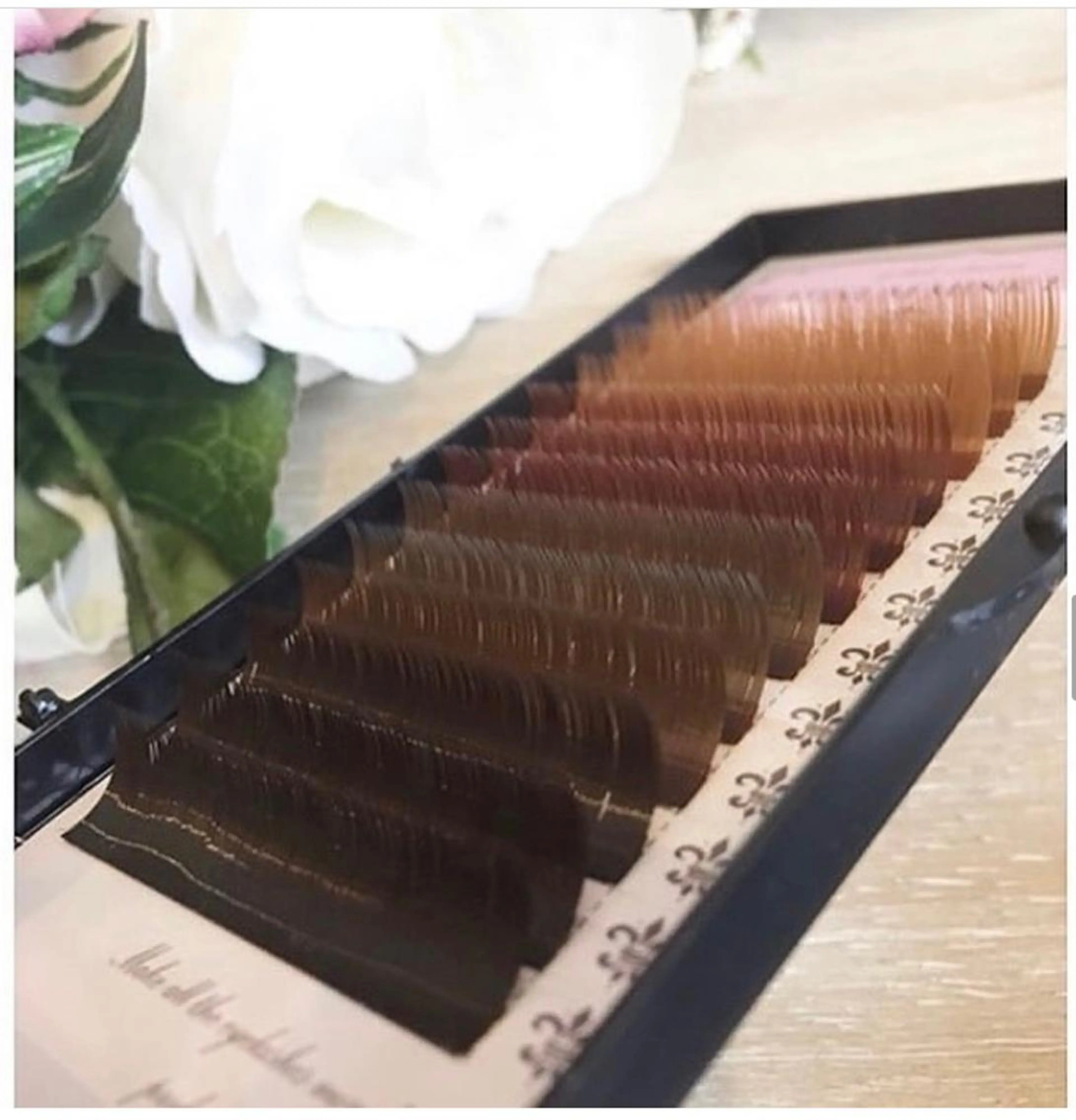 マツエク・マツパ カラーマツエク eyelash　famiria〜ファミリア〜所属・famiria *madokaのマツエク・マツパデザイン