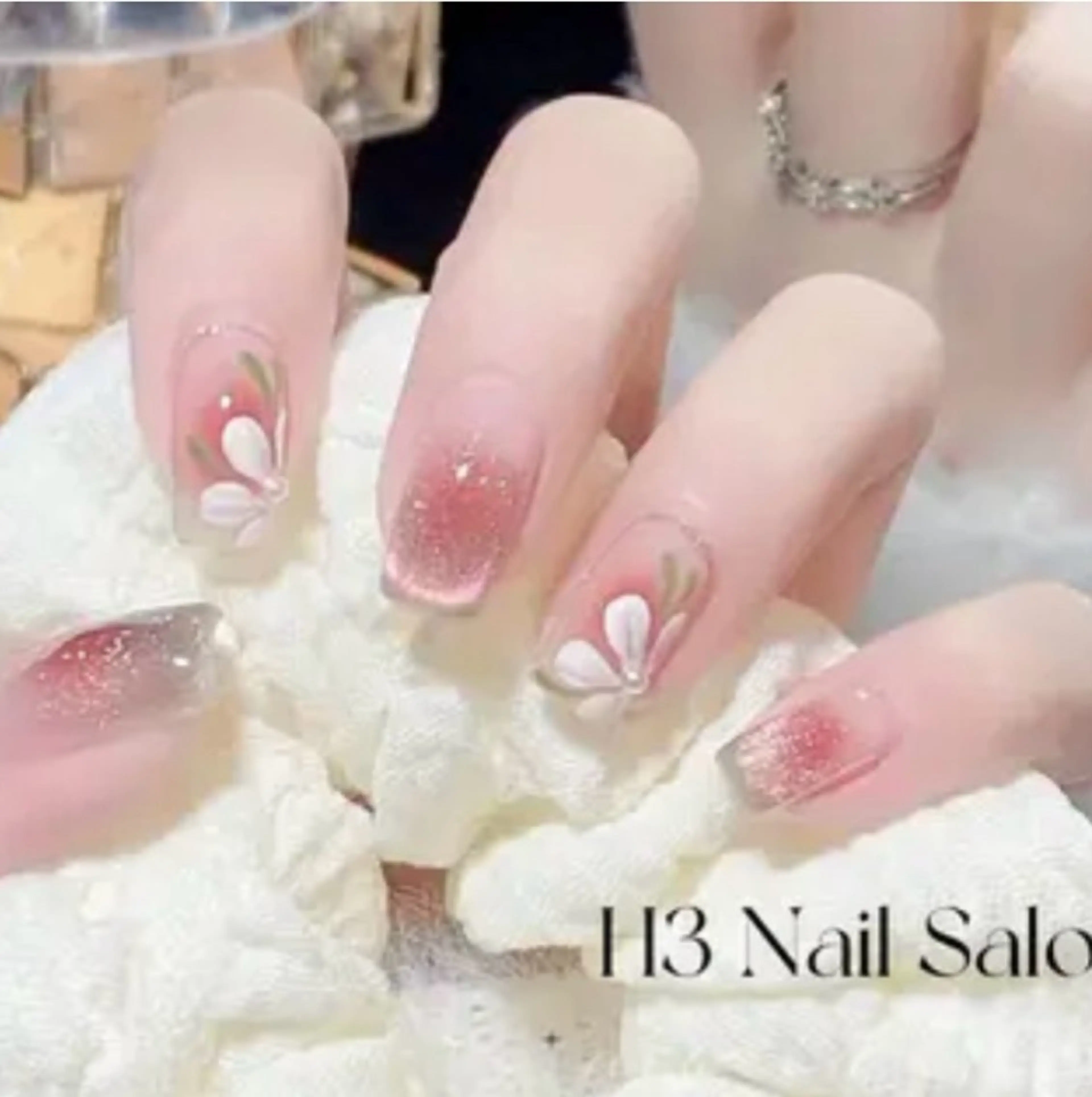 [初回オフ無料]🎀チーク/チークマグネットデザイン🍓（パーツ、長さだしオフ別）の写真