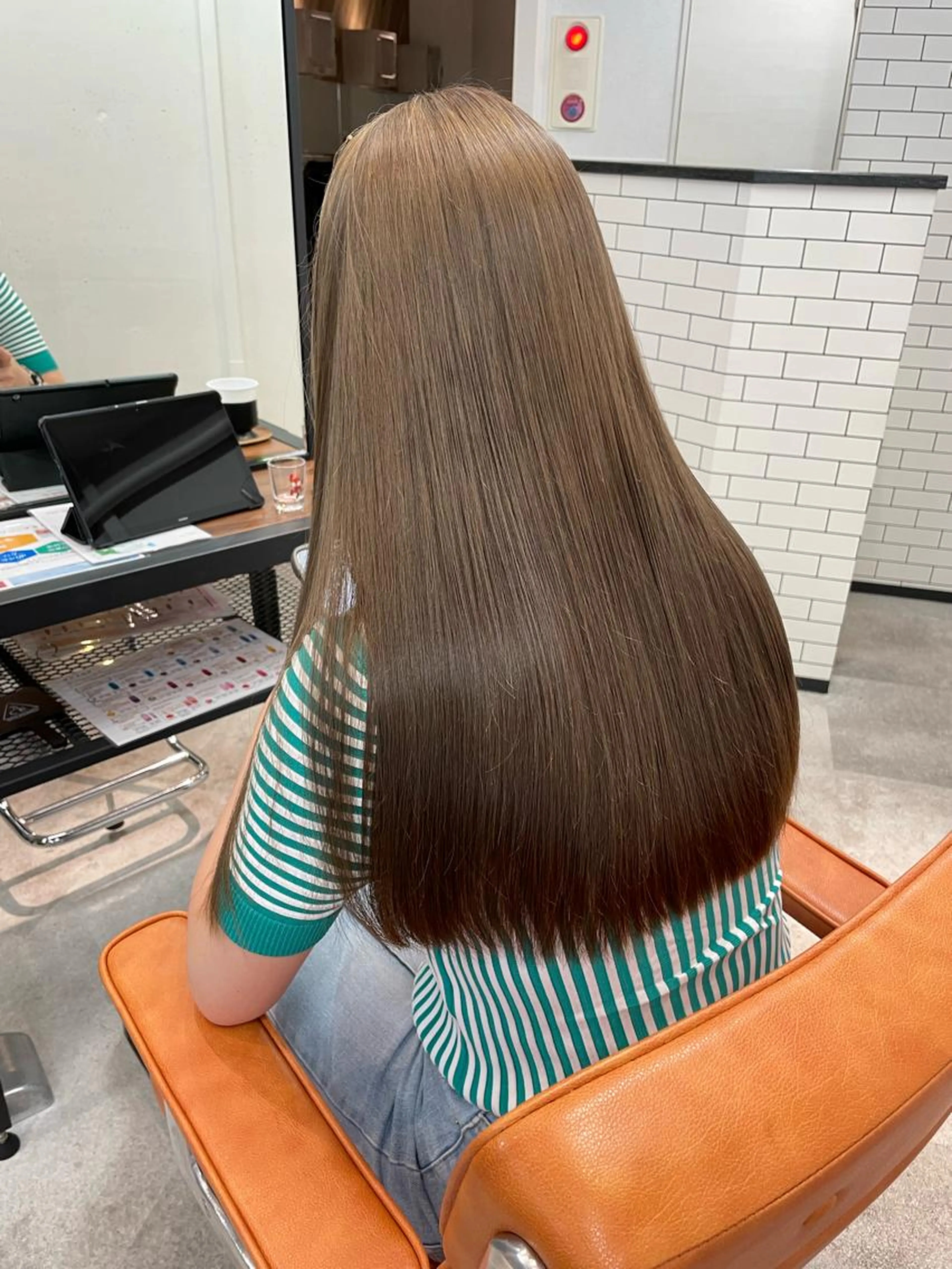 ブリーチなしのダブルカラーの写真