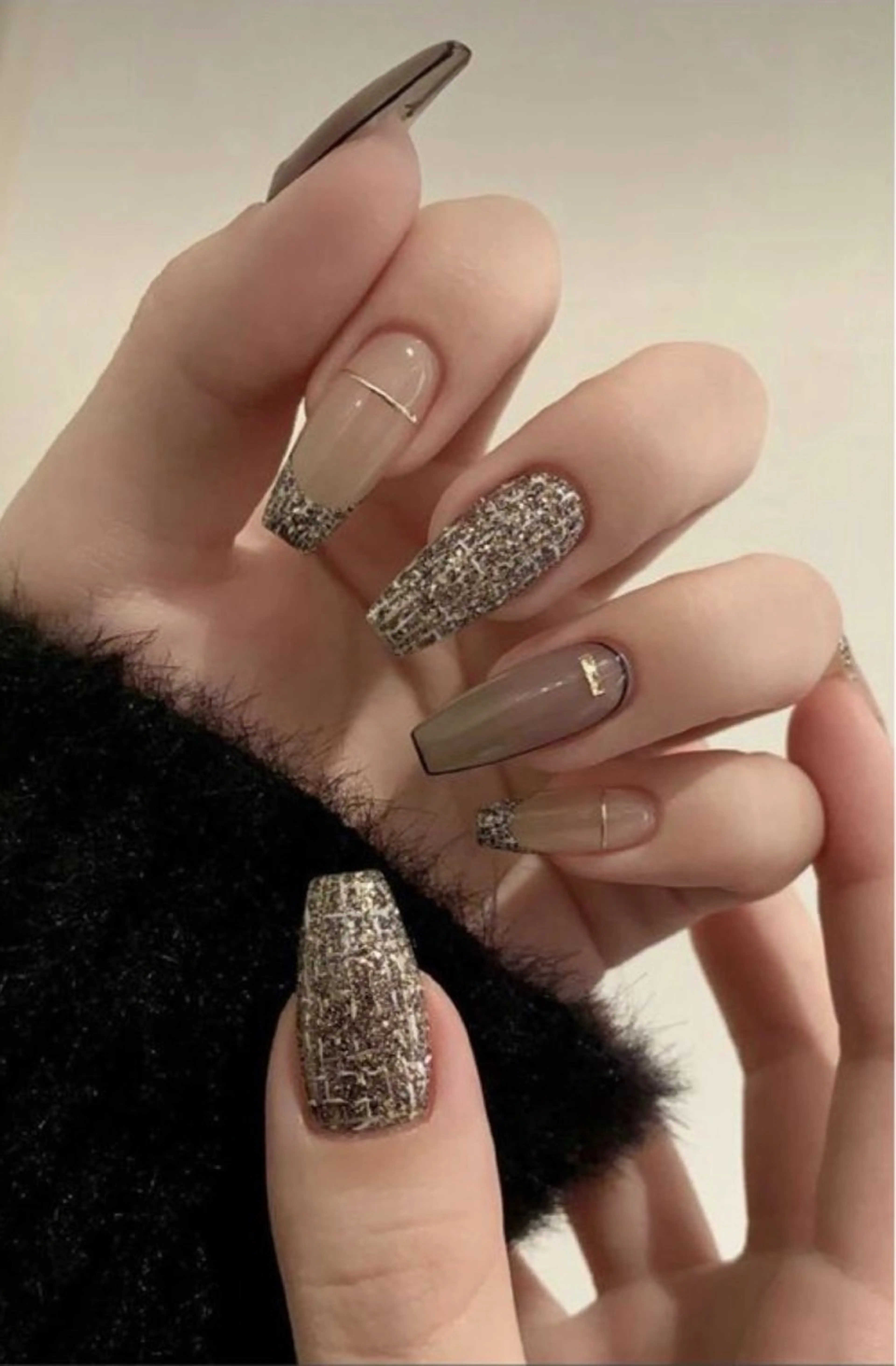 ネイル ハンドネイル EMI ANA.CHUOのネイルデザイン