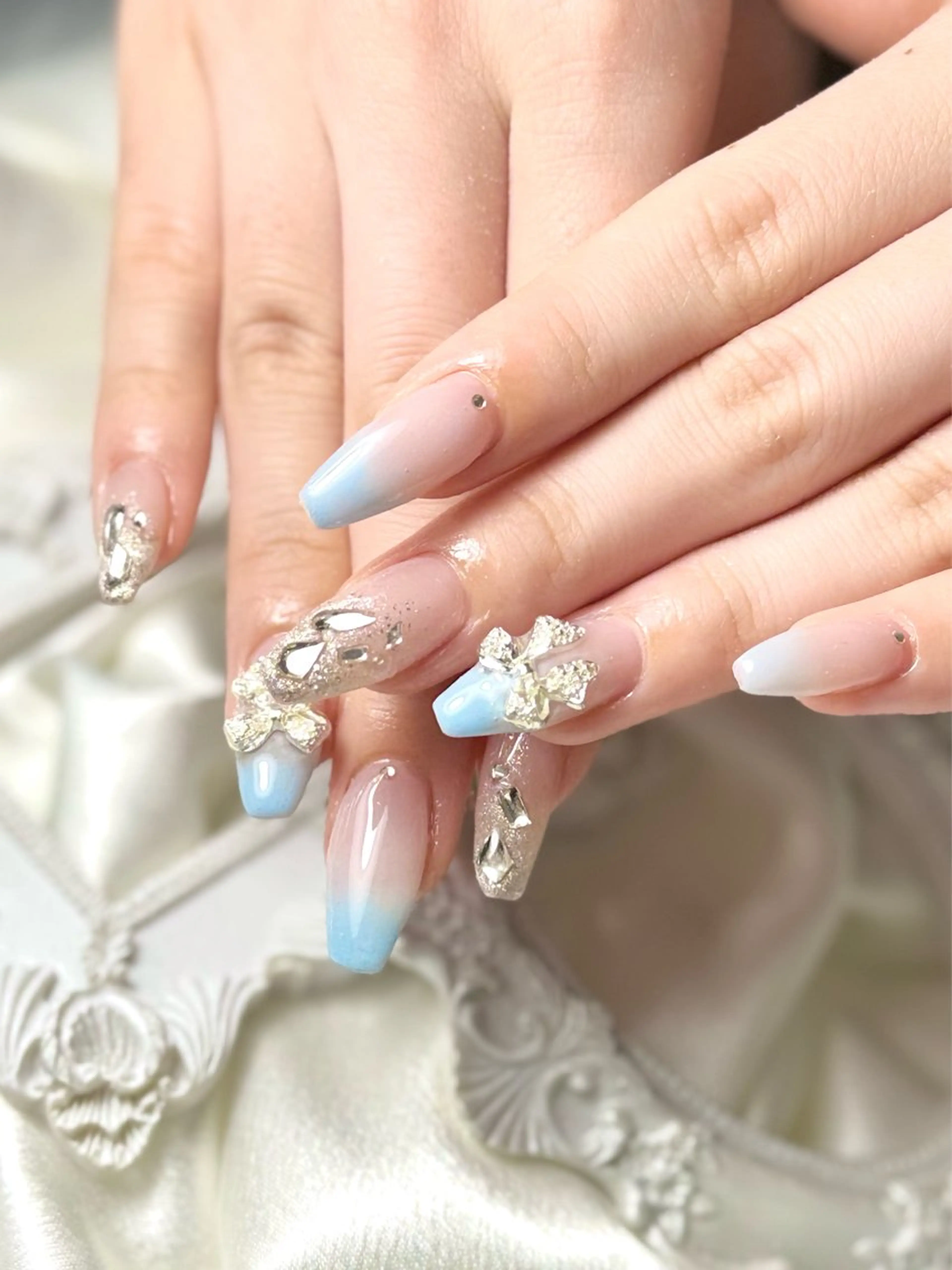 ネイル ハンドネイル ルシイ🎀新宿長さ 出しパーツ専門店のネイルデザイン