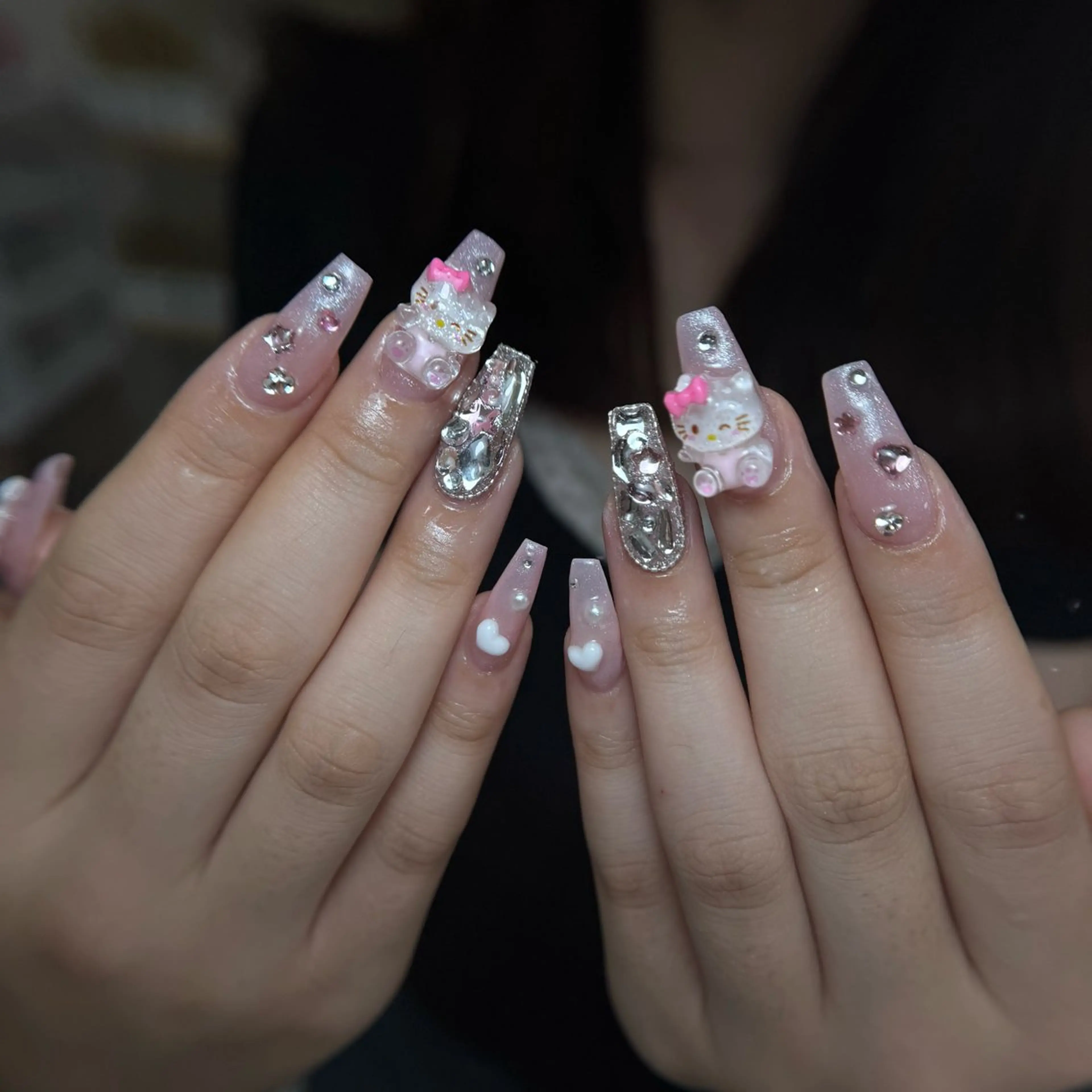 ネイル フレンチネイル グラデーション 韓国ネイル マグネットネイル シンプルネイル ハンドネイル CoMo Nail Studio所属・CoMo Nailのネイルデザイン