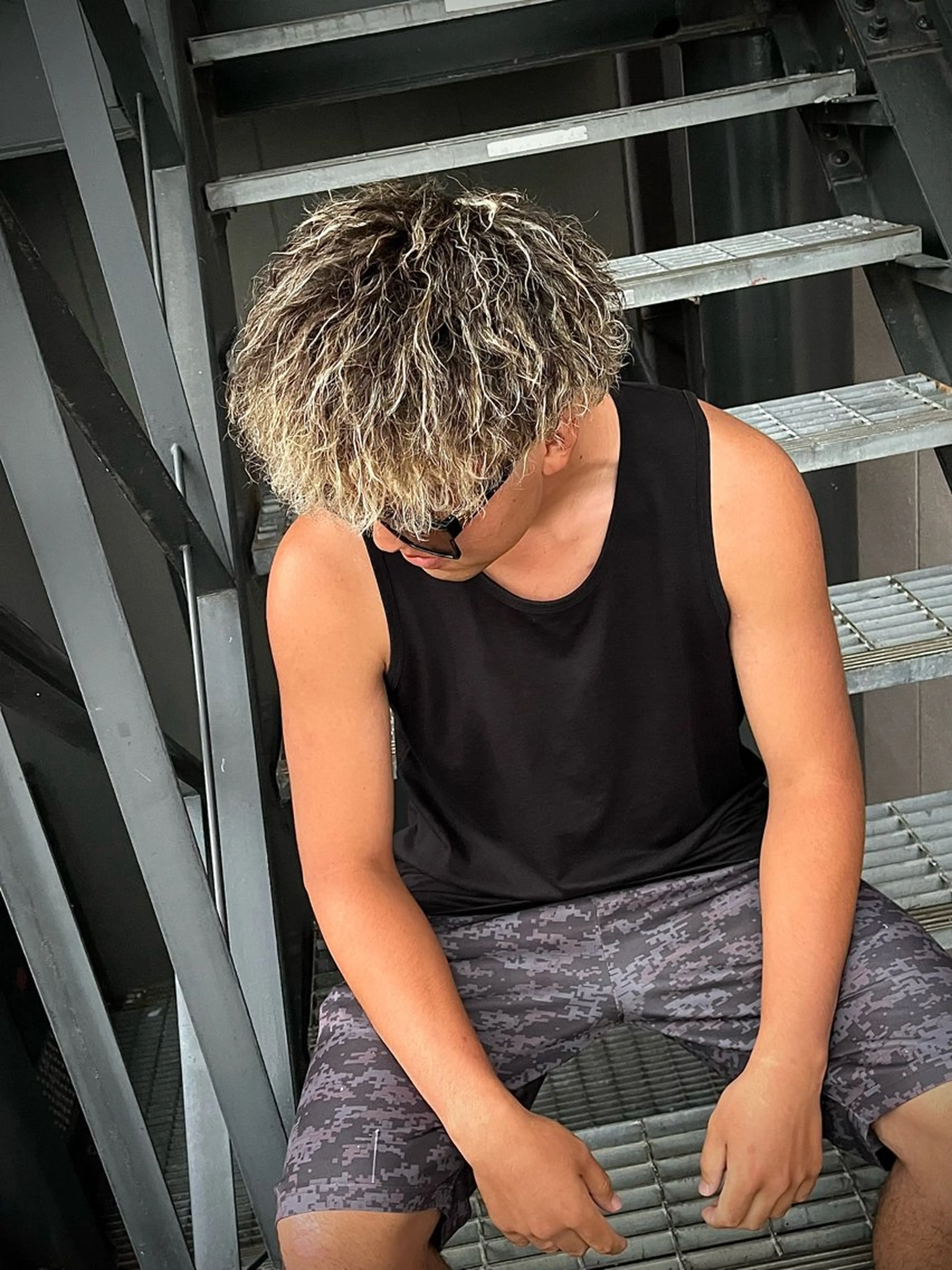 ショート カラー パーマ メンズ メンズメッシュ メッシュ Utata  literie所属・嵯峨 大地／パーマ／ ハード系／特殊系のヘアスタイル