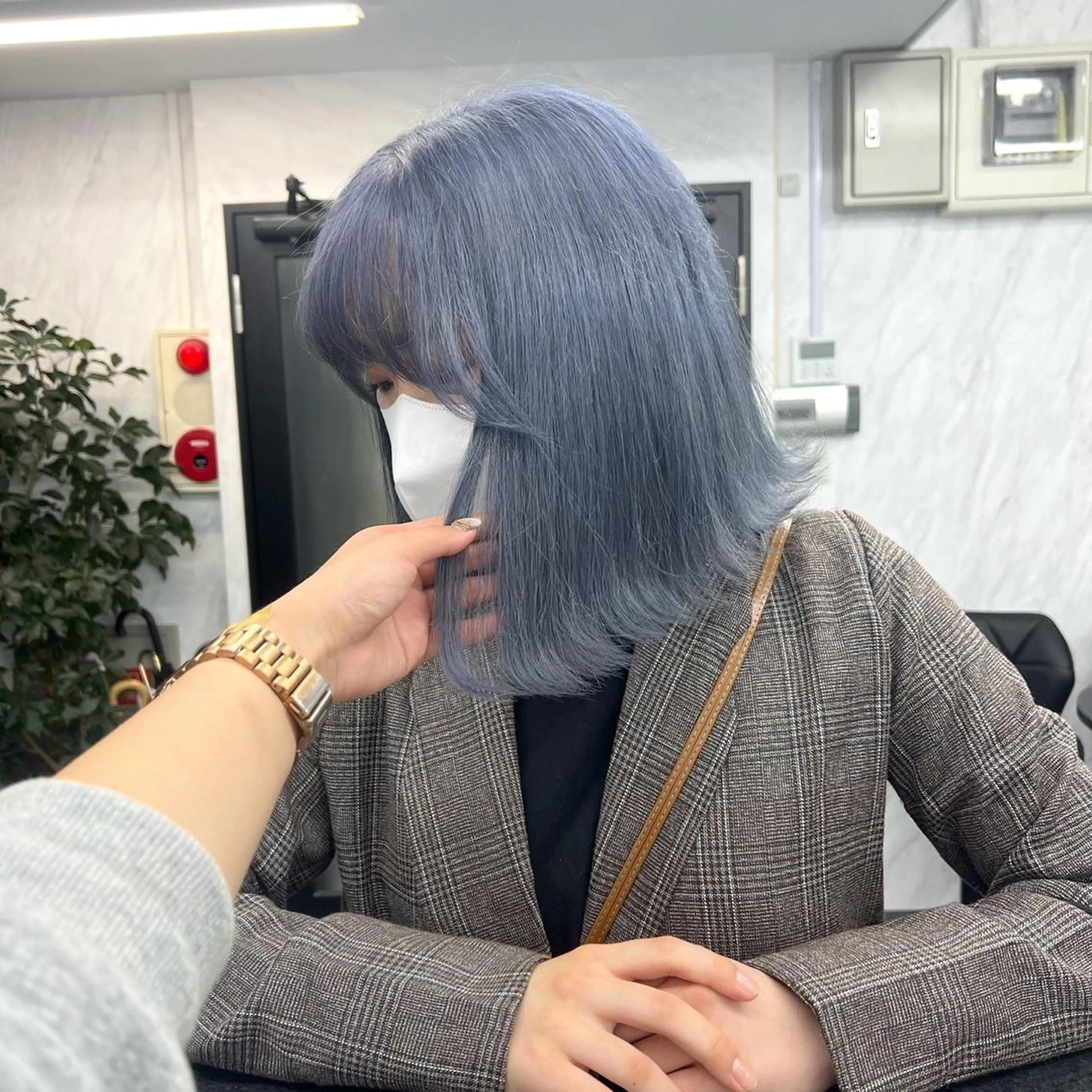 ミディアム カラー シールエクステ ハイトーンカラー エクステ シールエクステ特化 ハイトーン、NANAのヘアスタイル