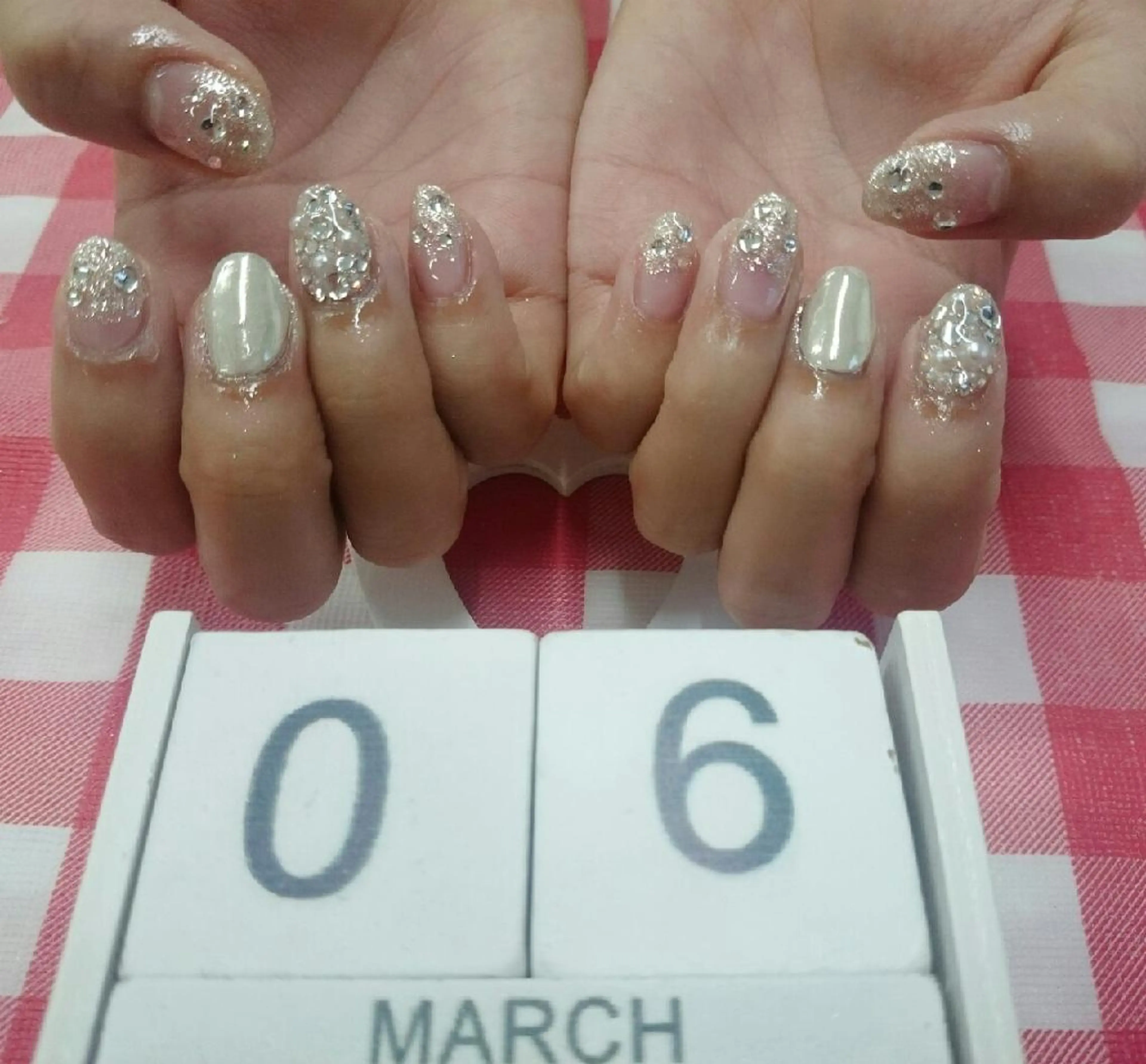 ネイル キラキラネイル JEWEL nailのネイルデザイン