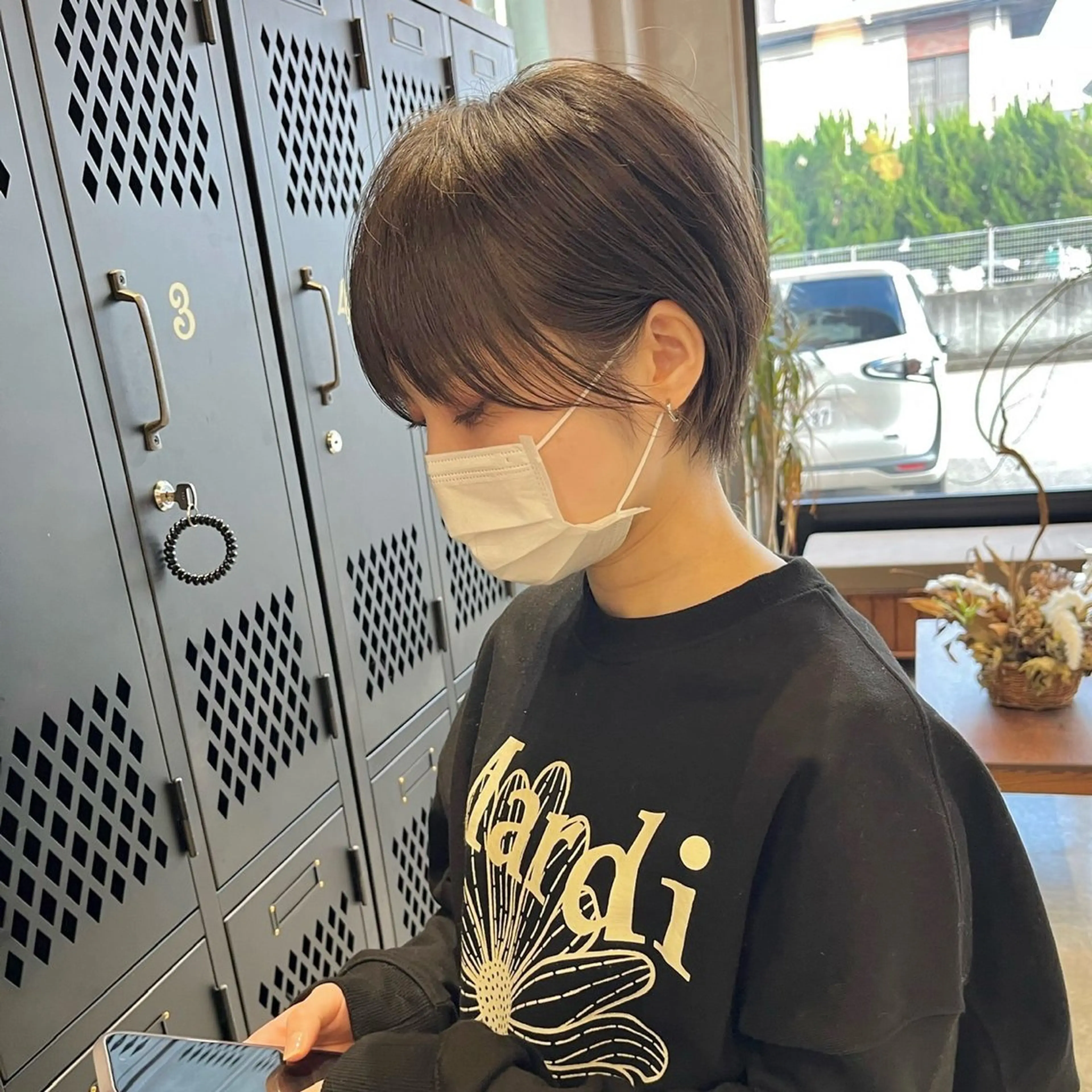 ショート ショートボブ 韓国風カラー ボブ くびれヘア エギョモリ ボブ/顔周りカット /縮毛矯正/鈴木隆太のヘアスタイル