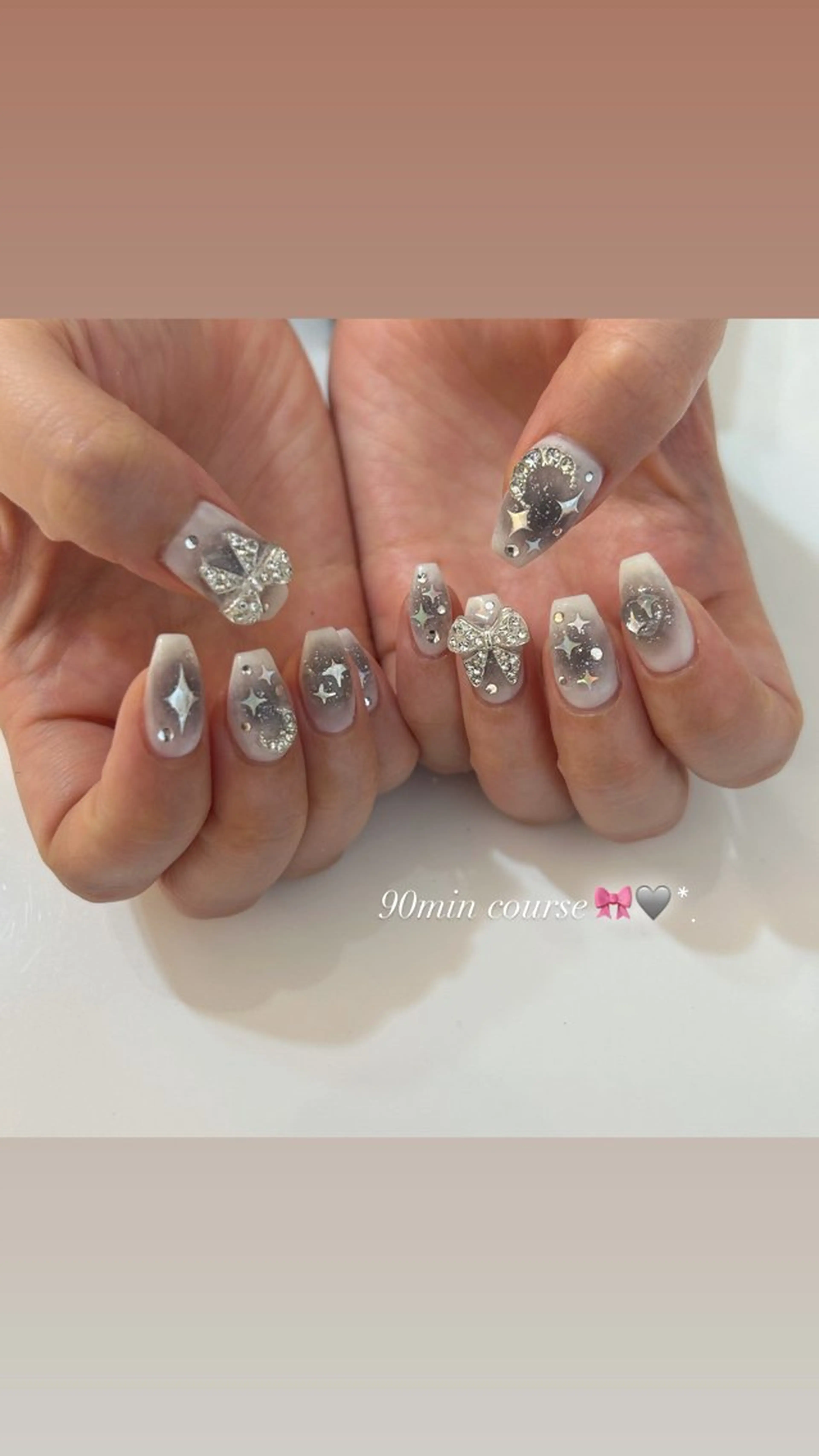 ネイル ハンドネイル ViViA momokaのネイルデザイン