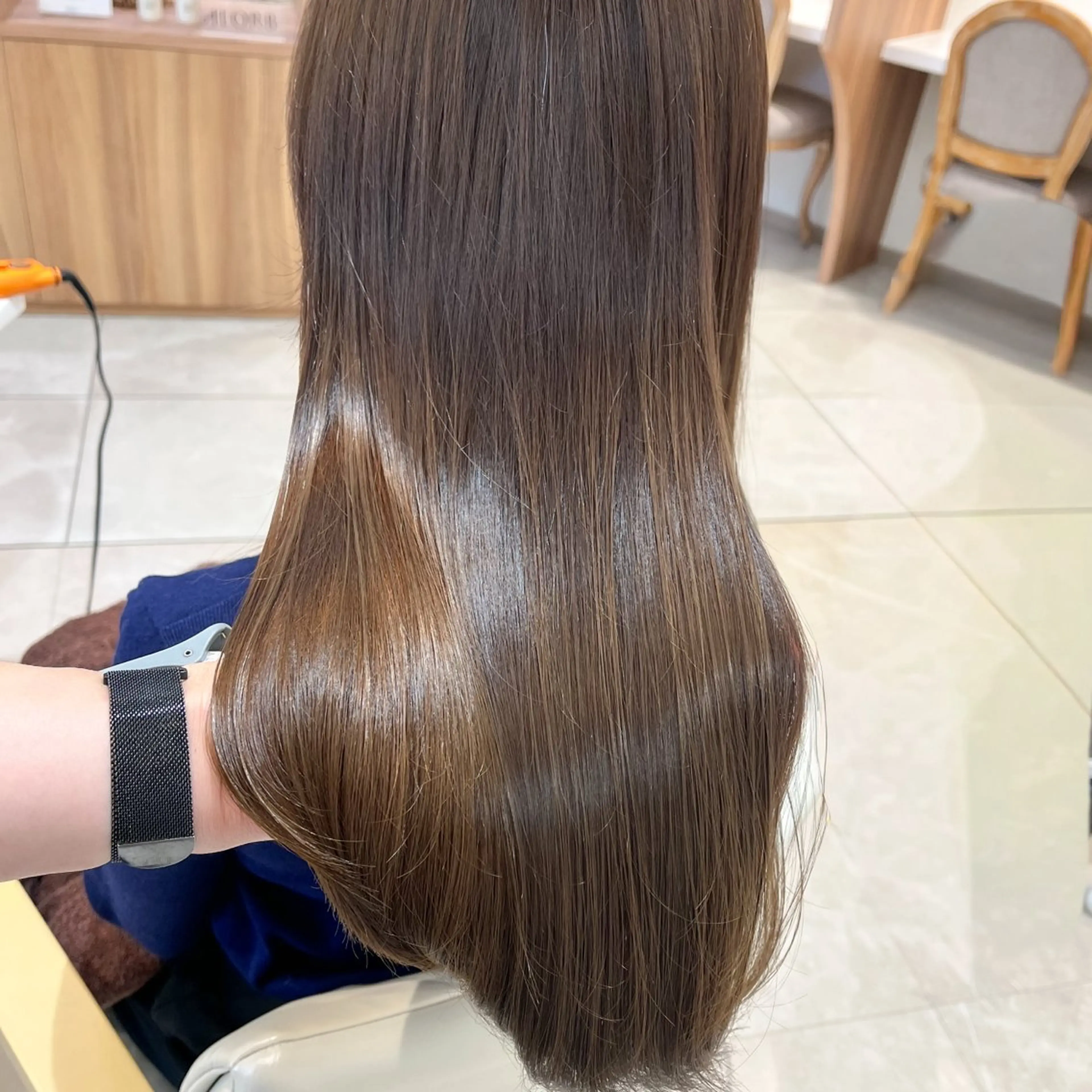 セミロング セミロングパーマ くびれヘア 顔まわりレイヤー 顔周りカット 髪質改善 カット ヘアカラー トリートメント ミタニ/髪質改善 /レイヤーカットのヘアスタイル