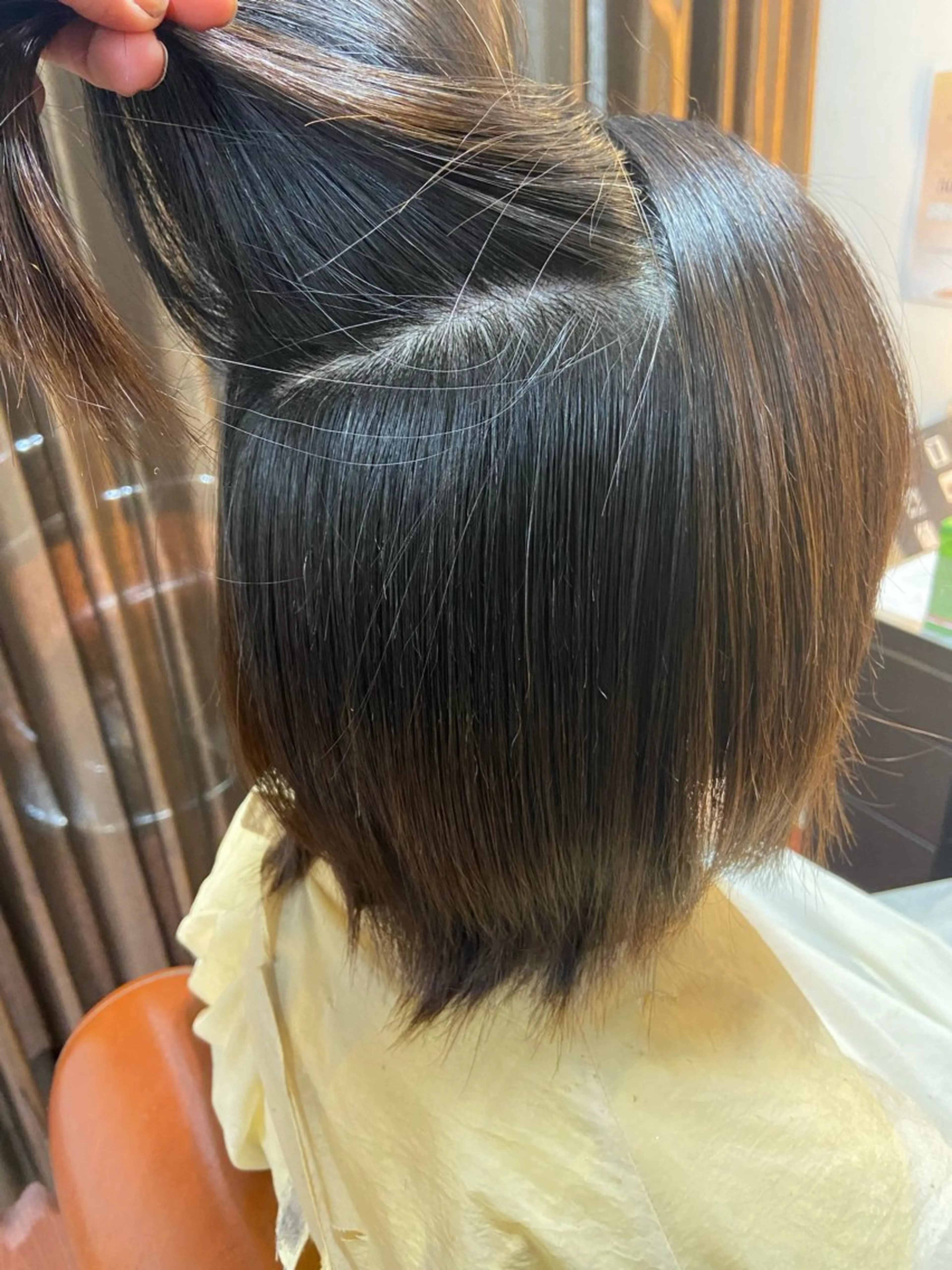 ミディアム 縮毛矯正 瀧下 唯のヘアスタイル