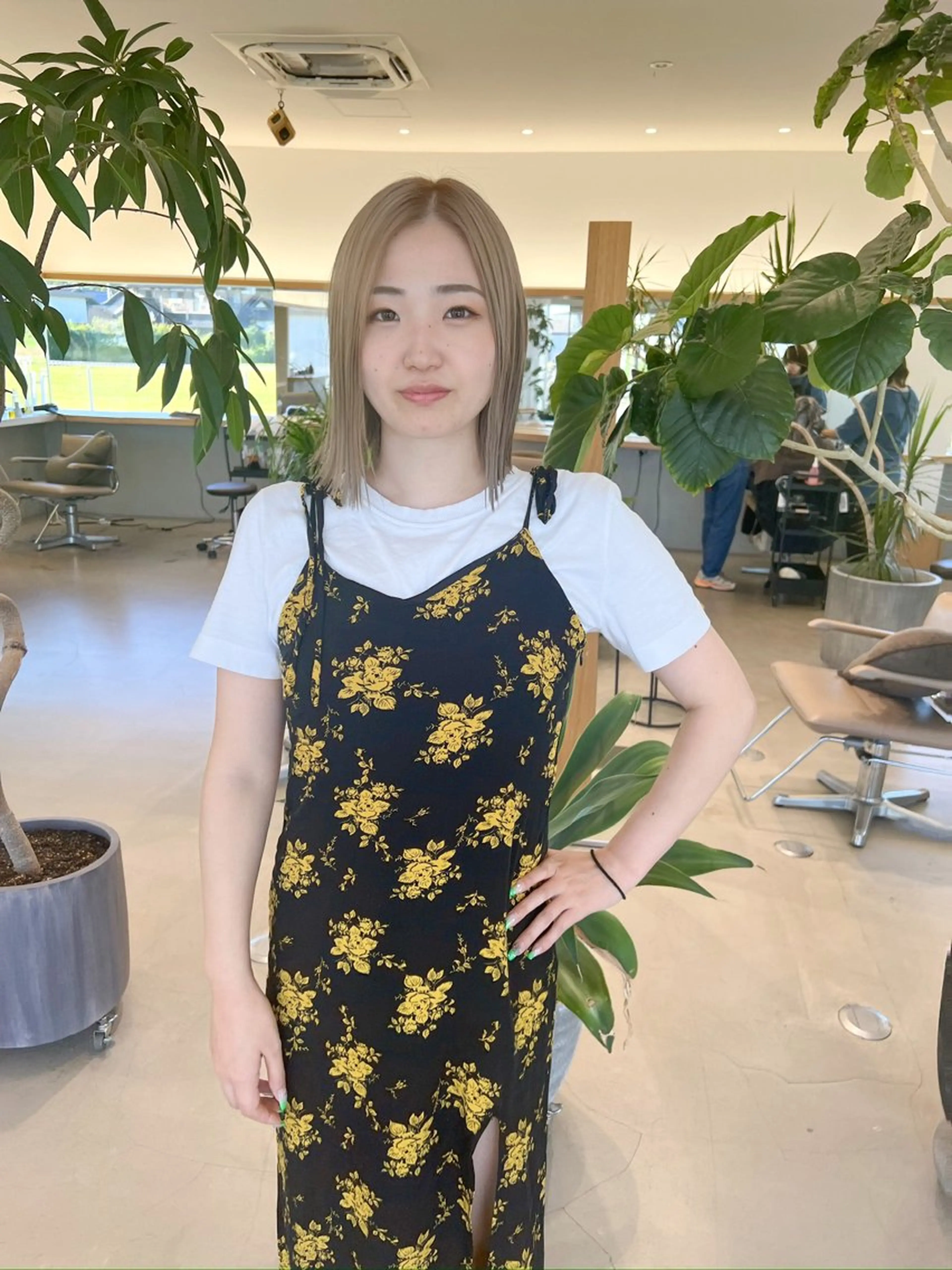 ミディアム カラー ブロンド カット ヘアカラー トリートメント つくばUtooe's 副店長　寺沢颯のヘアスタイル